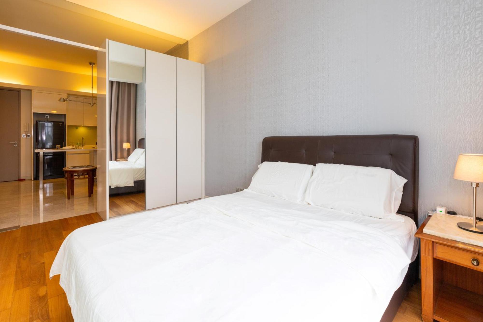 Signature Apartment *