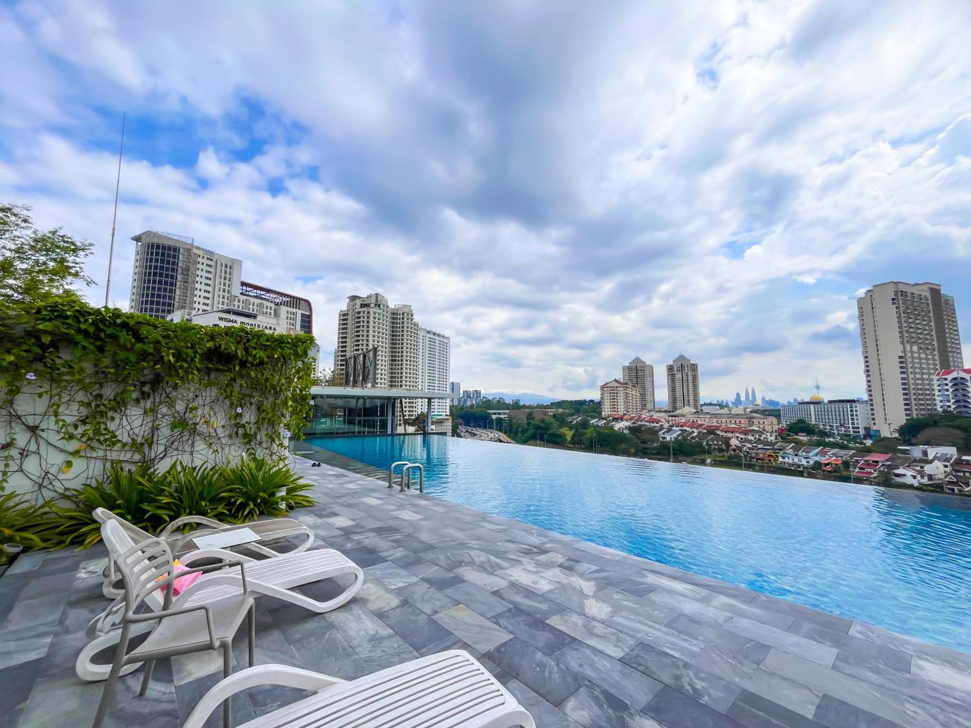 Signature Apartment