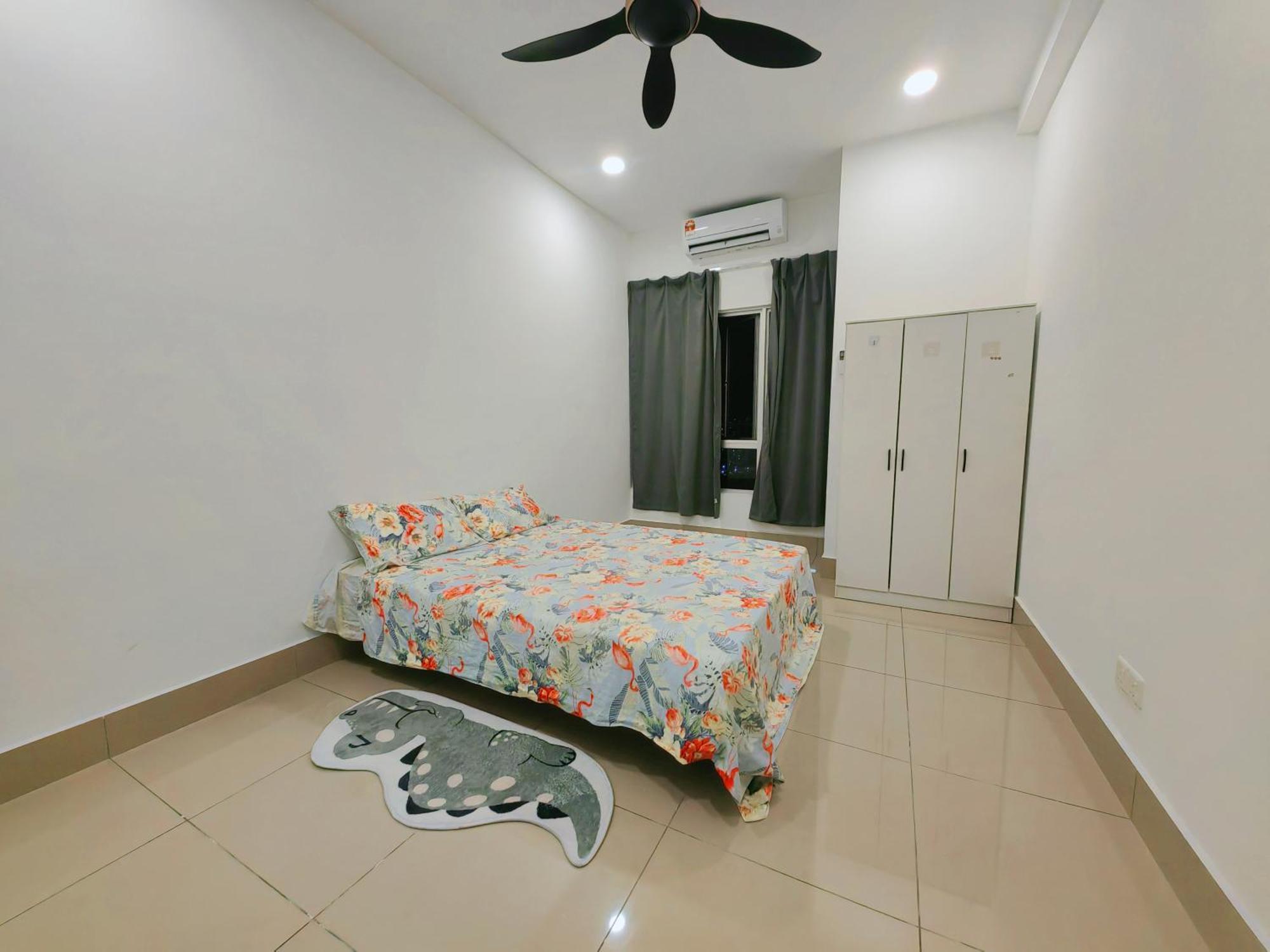 Homestay Razak Residences Dudu 3 *