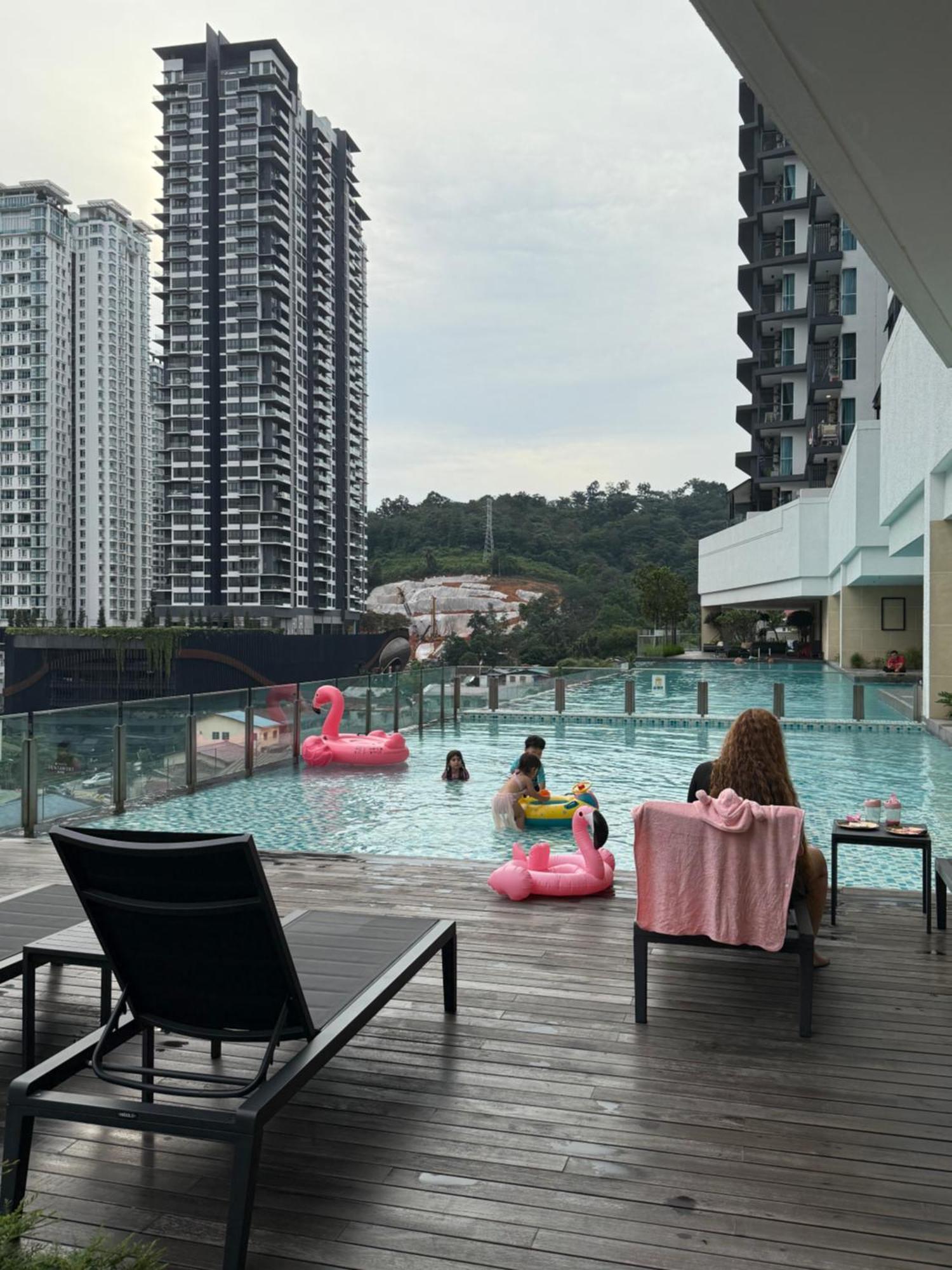 2br Centre Montkiara 4px 500mbps Apartment