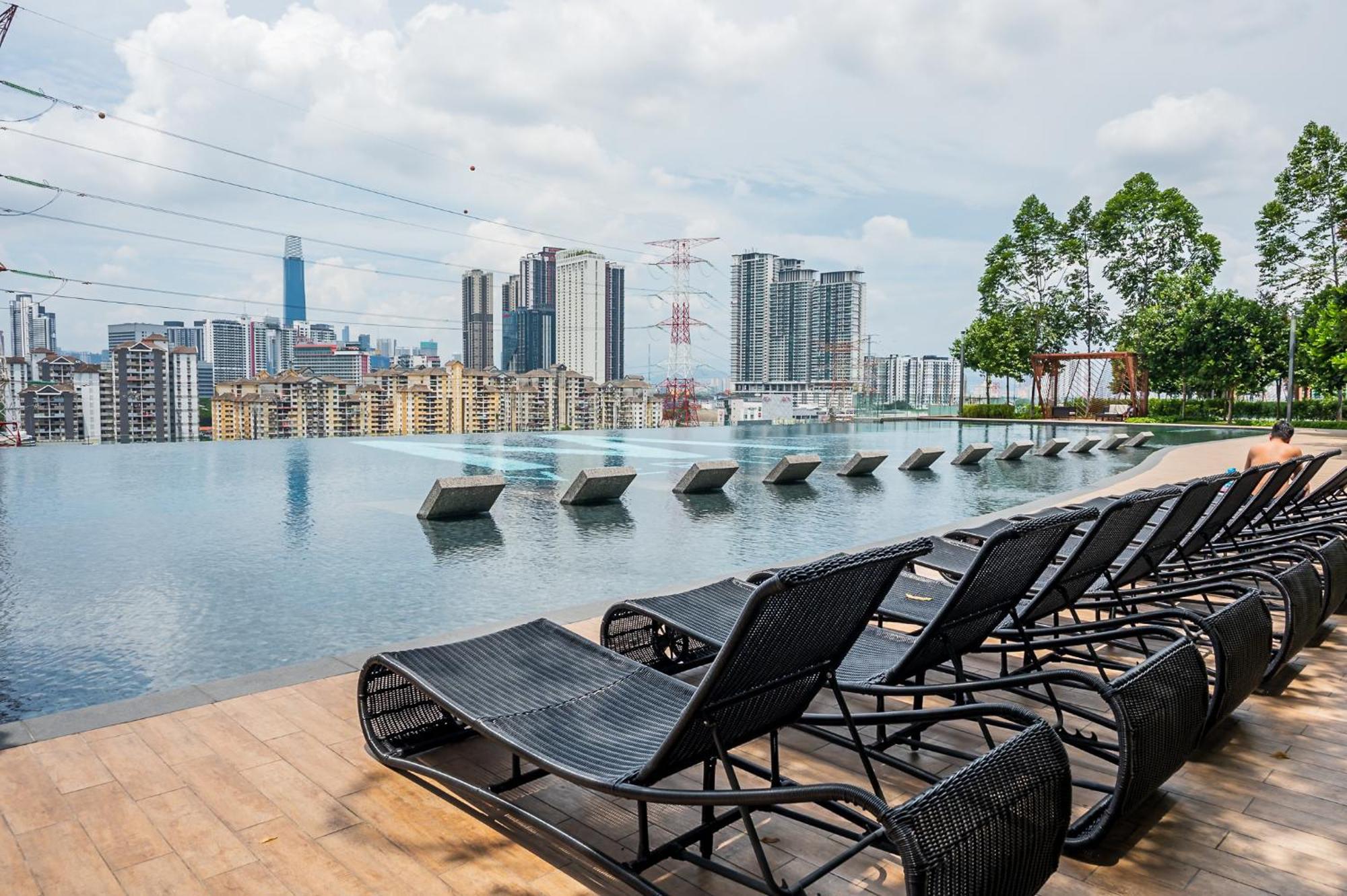Apartment M Vertica Near Sunway Velocity By Gl Staycation