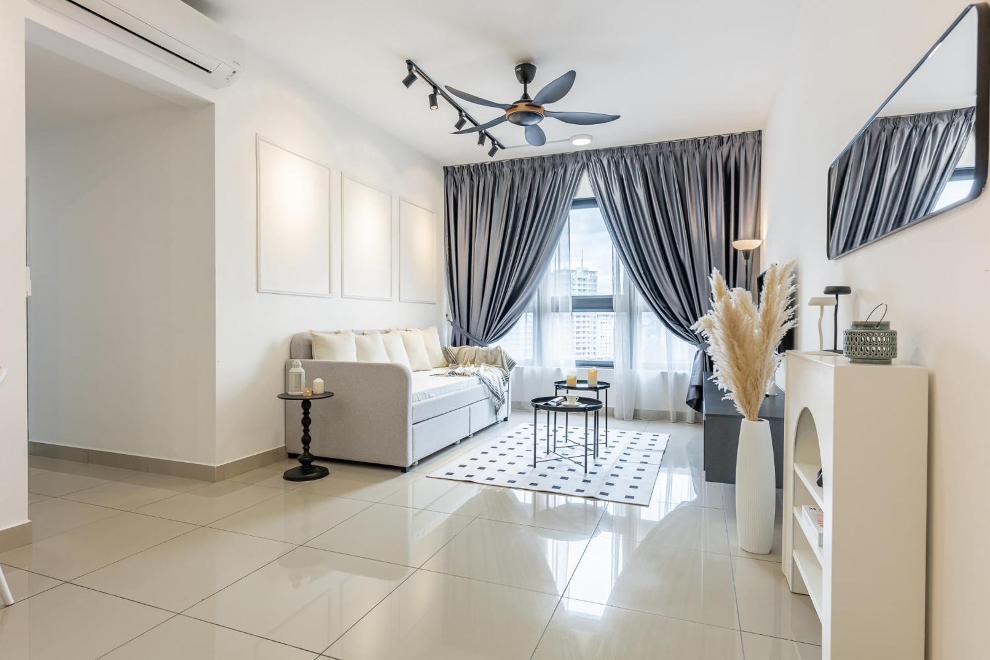 M Vertica Near Sunway Velocity By Gl Staycation *
