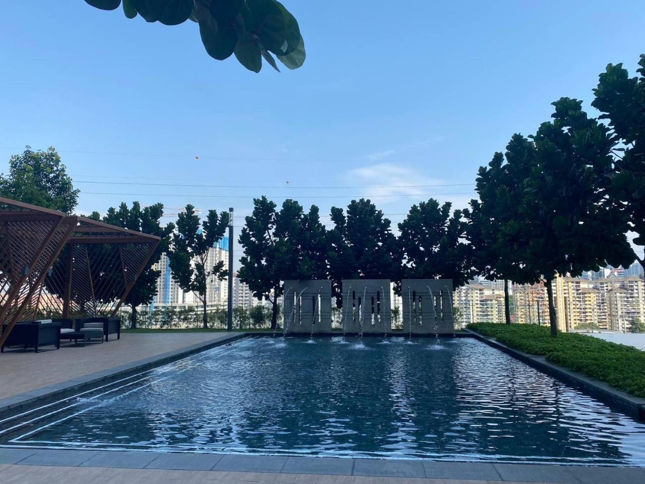 4br Luscious M Vertica Near Mrt By Rumabnb Apartment Kuala Lumpur