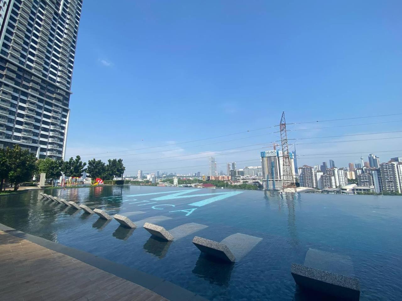 4br Luscious M Vertica Near Mrt By Rumabnb *