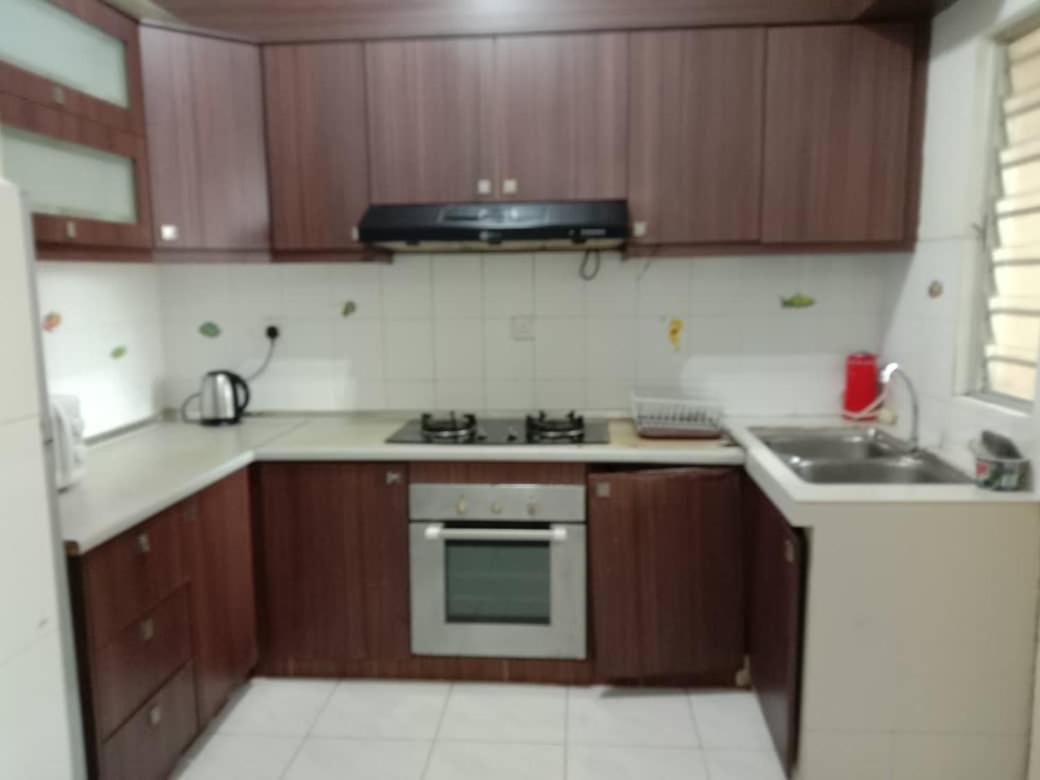 Seri Maya -lrt Setiawangsa - Master With Shared Unit Homestay *