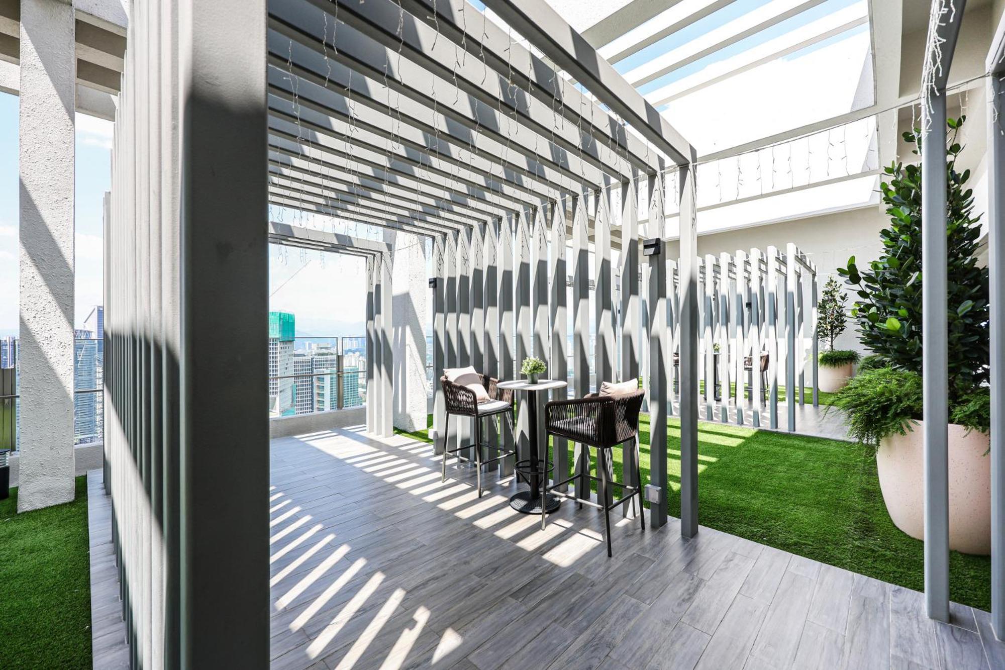 Agile Near Trx And Pavilion By Molly Apartment