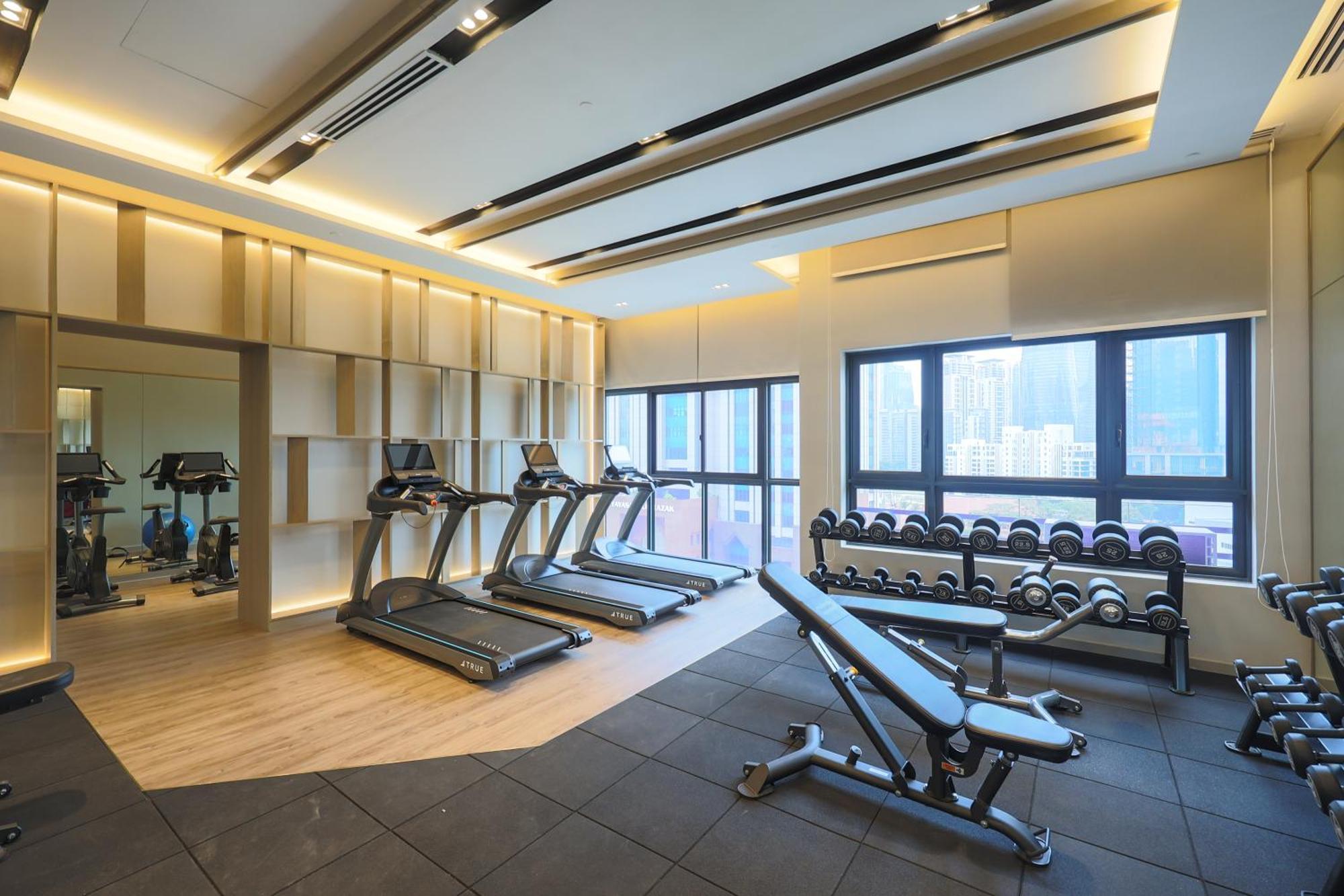 Agile Near Trx And Pavilion By Molly Apartment