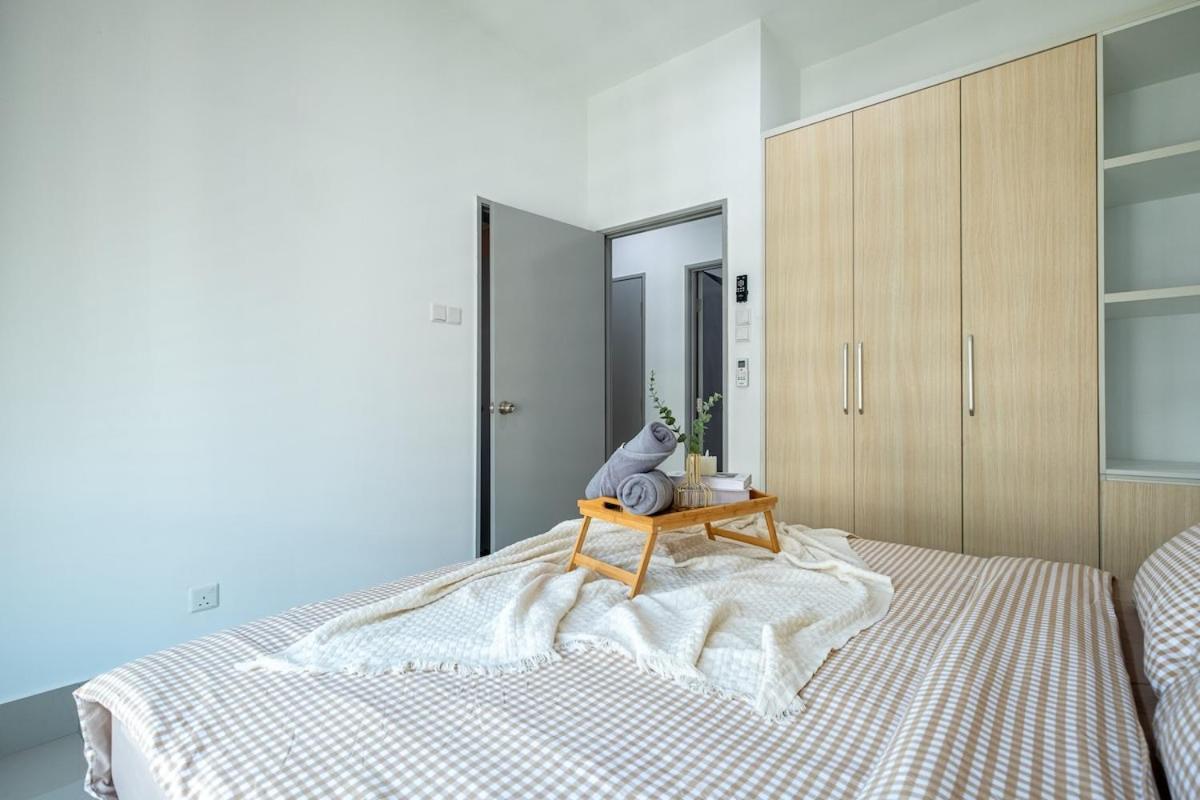 Apartment New! Vibes Rc 5min To Mrt & Hukm *