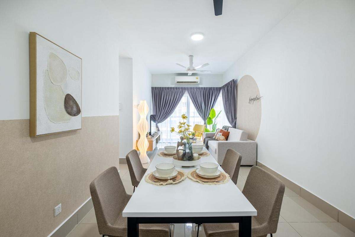 Apartment New! Vibes Rc 5min To Mrt & Hukm Kuala Lumpur