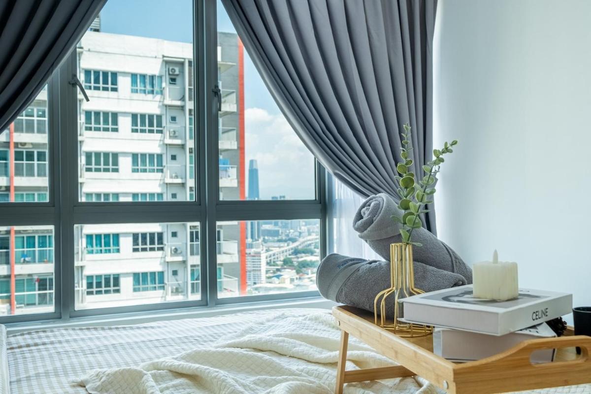 New! Vibes Rc 5min To Mrt & Hukm Apartment