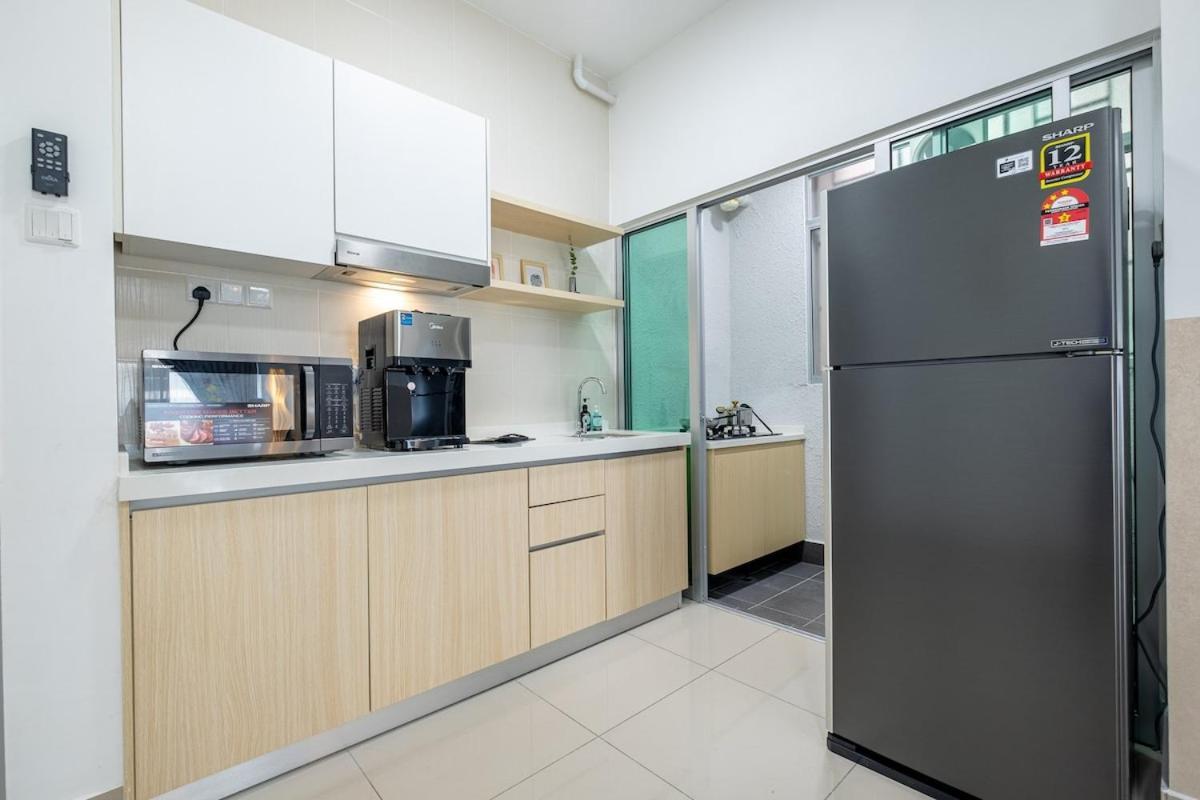 New! Vibes Rc 5min To Mrt & Hukm Apartment