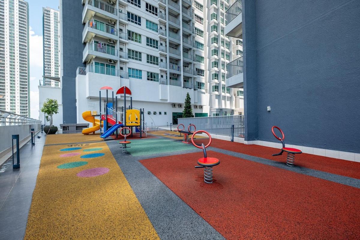New! Vibes Rc 5min To Mrt & Hukm Apartment *