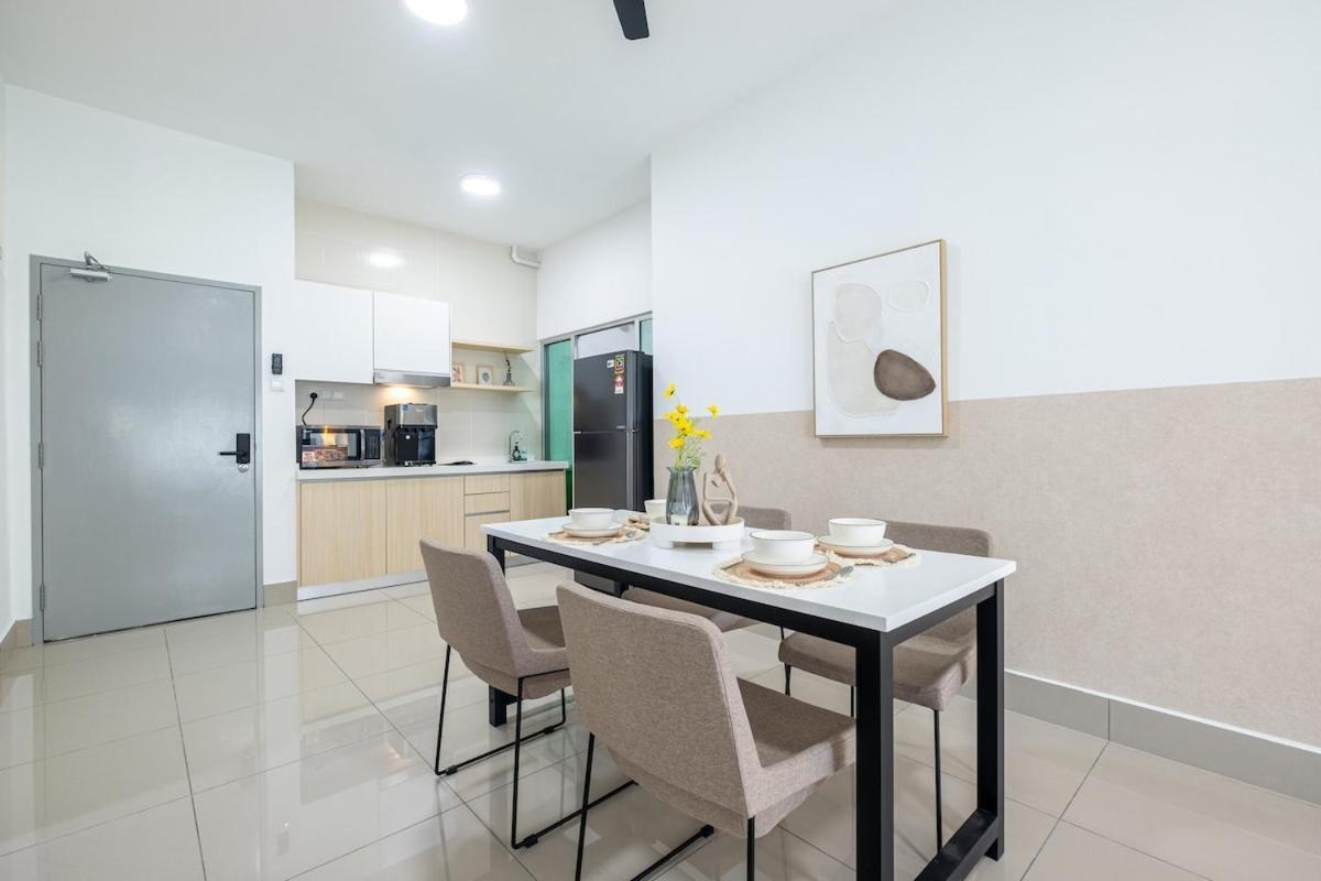 New! Vibes Rc 5min To Mrt & Hukm Apartment *