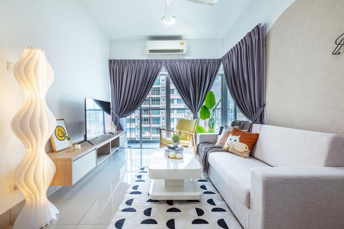 Apartment New! Vibes Rc 5min To Mrt & Hukm Kuala Lumpur