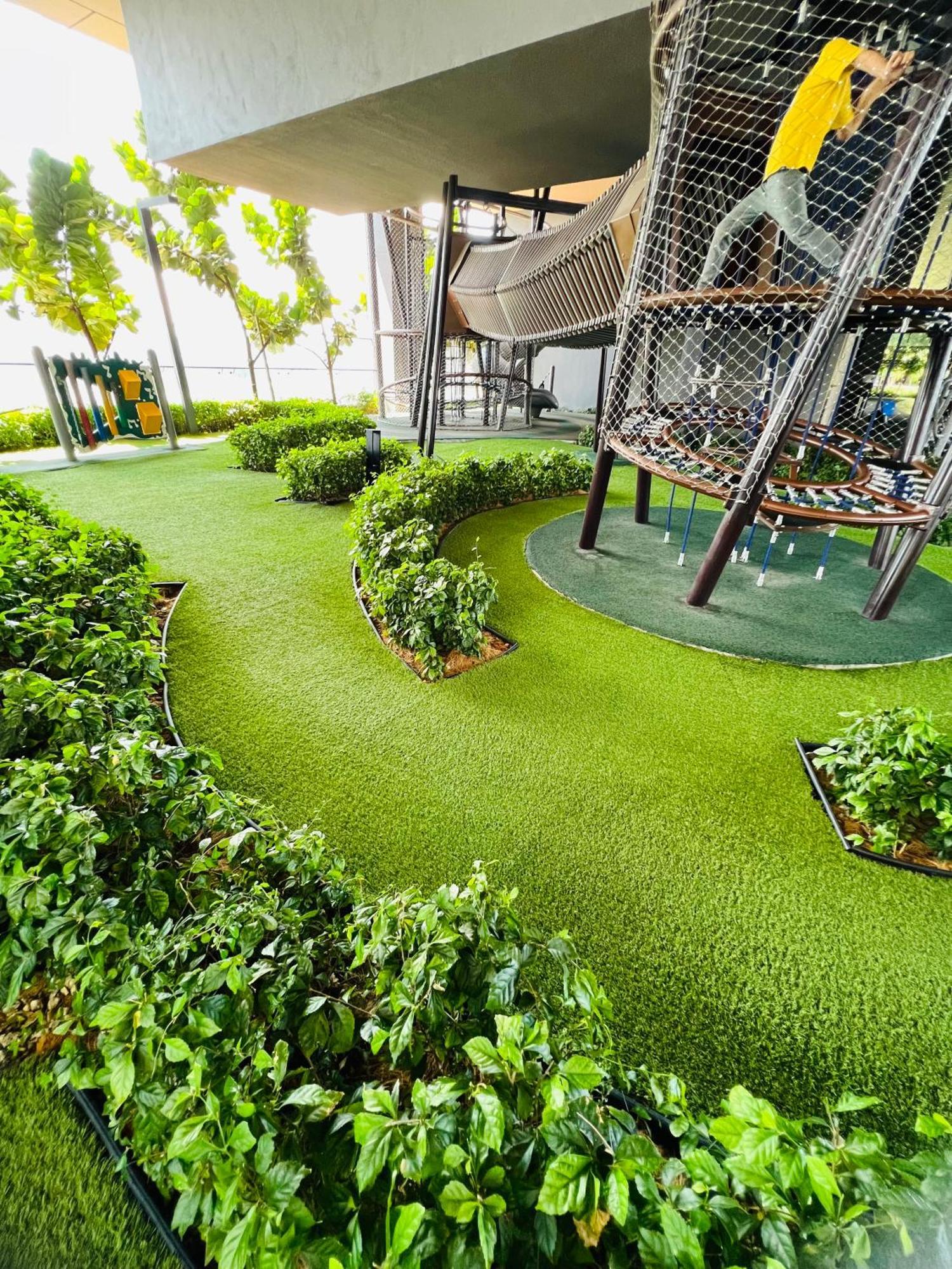 Luxury Axon Pavilion Hotel