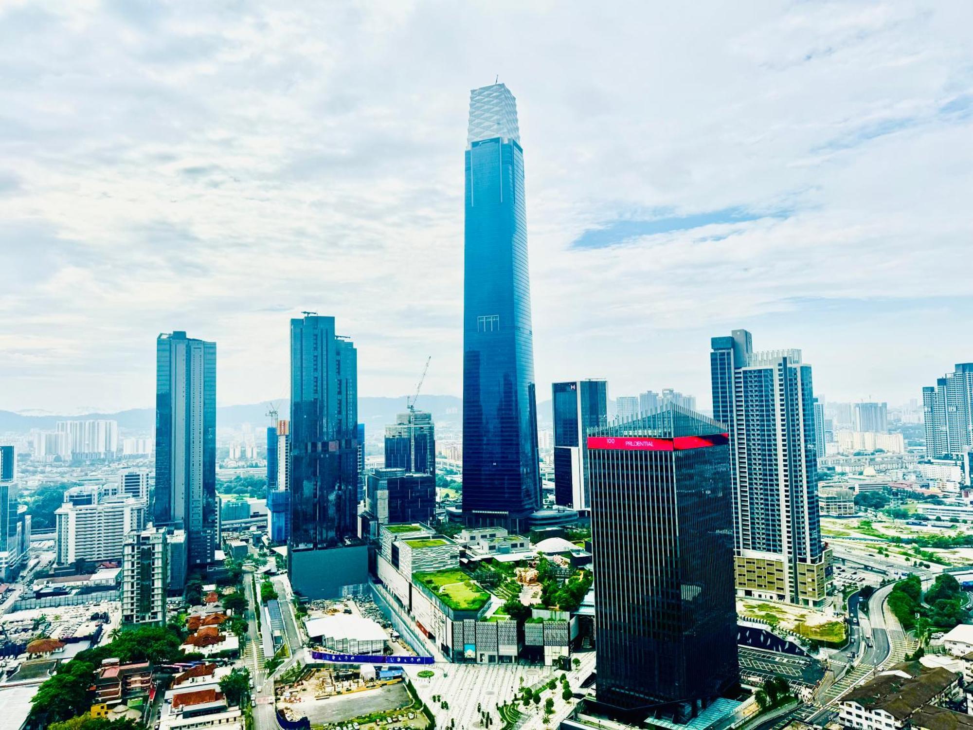 Luxury Axon Pavilion 5* Kuala Lumpur