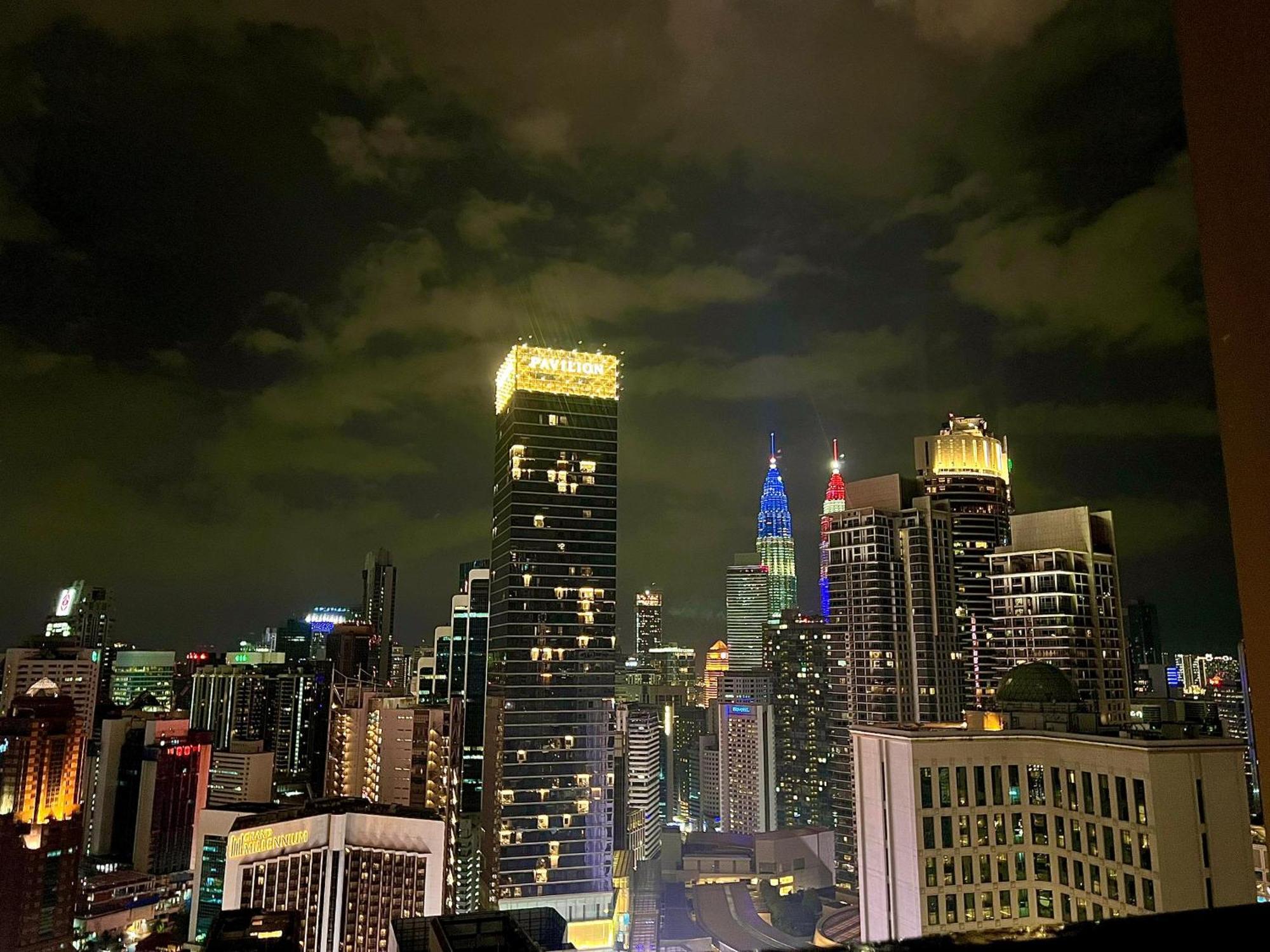 Luxury Axon Pavilion