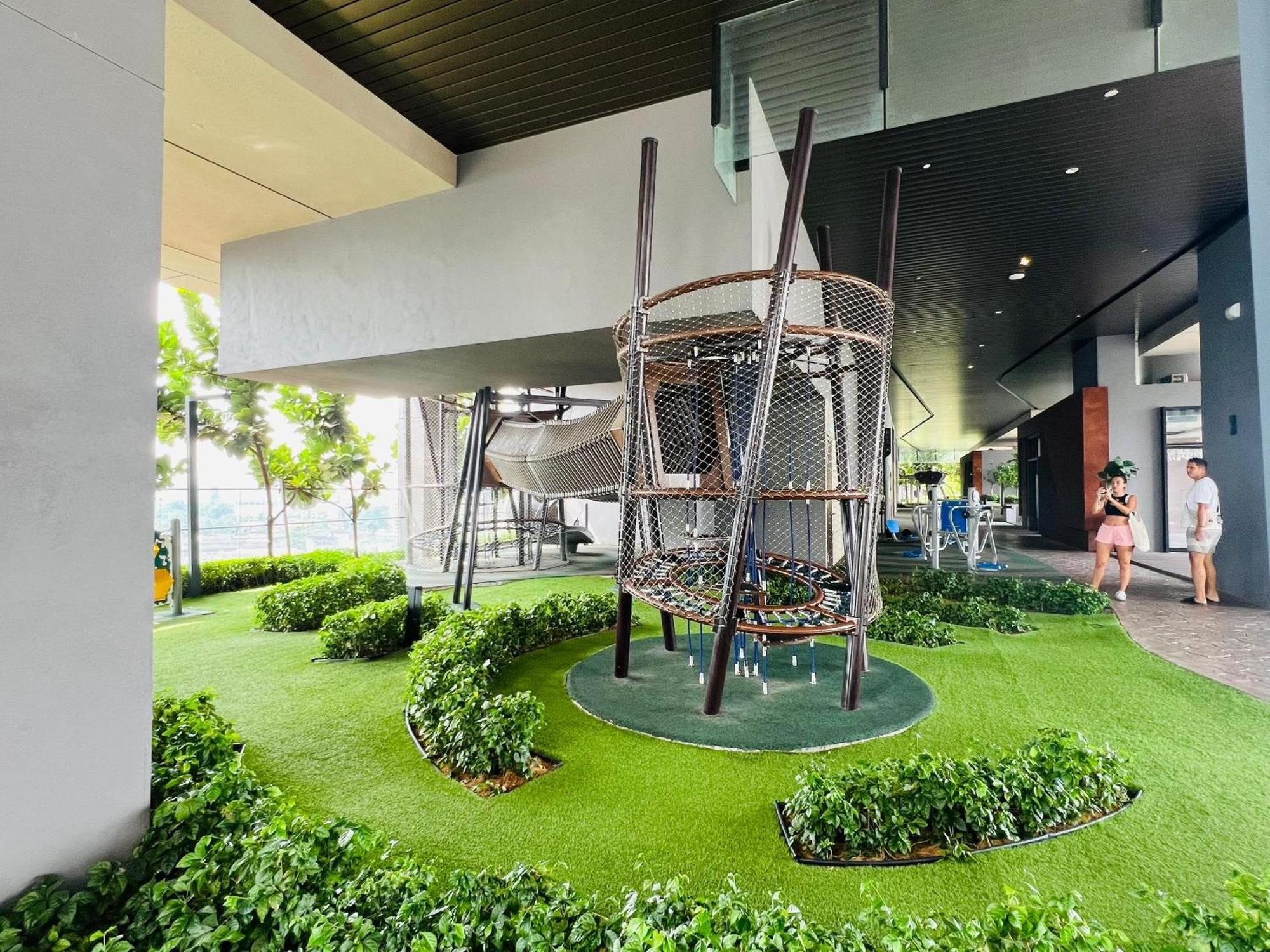 Luxury Axon Pavilion Hotel