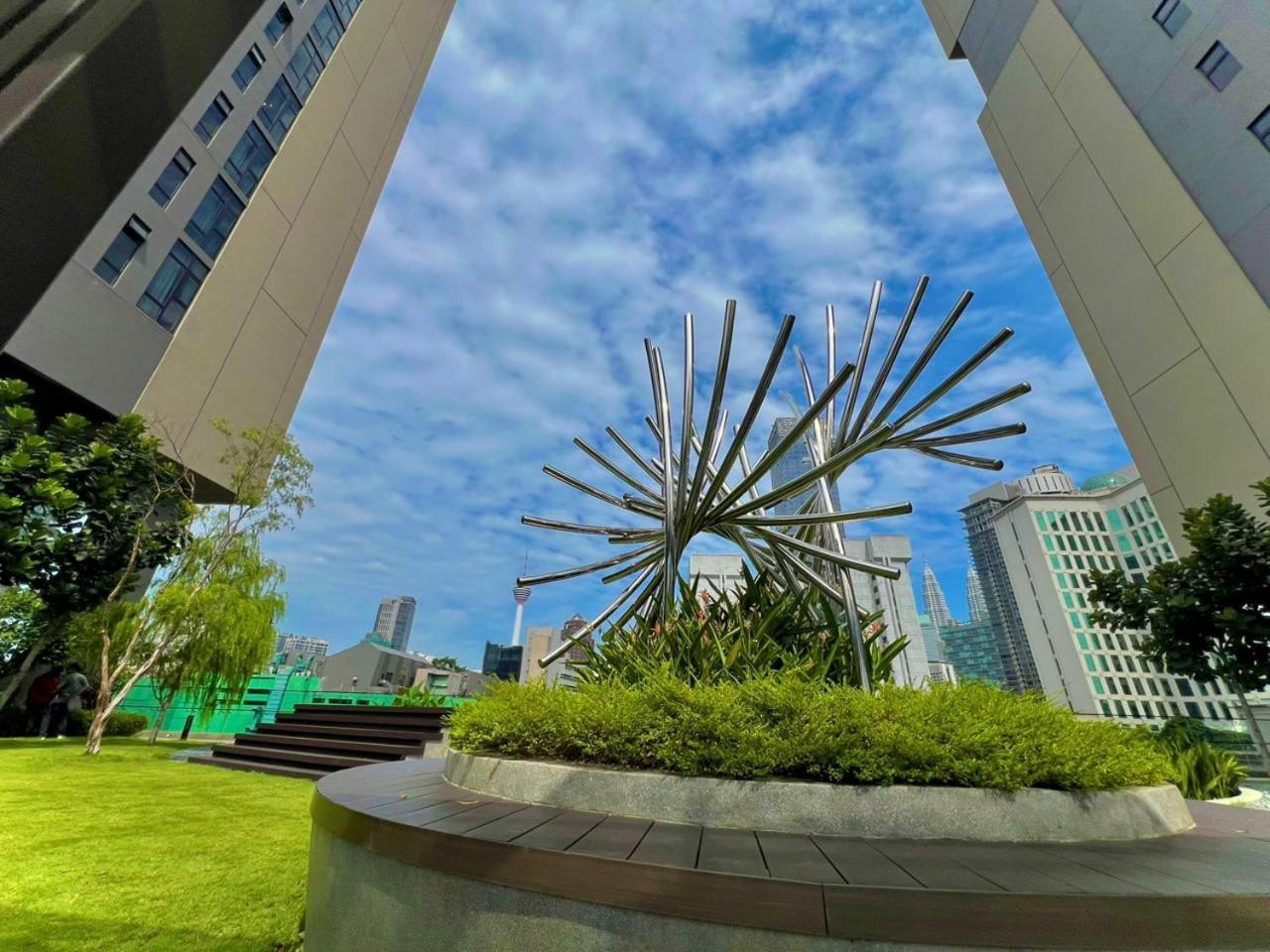 Luxury Axon Pavilion 5* Kuala Lumpur