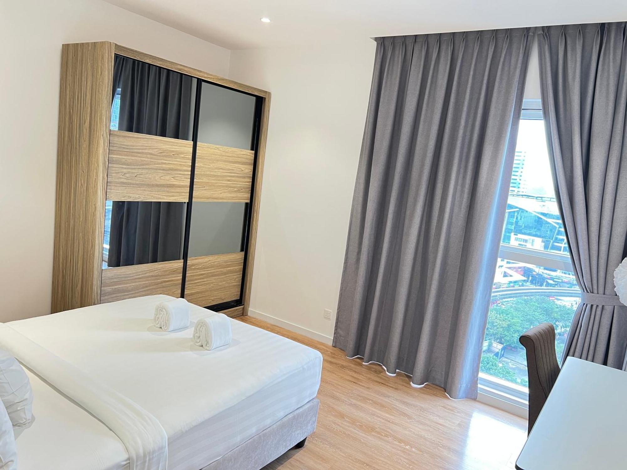 Quill Service Apartment *