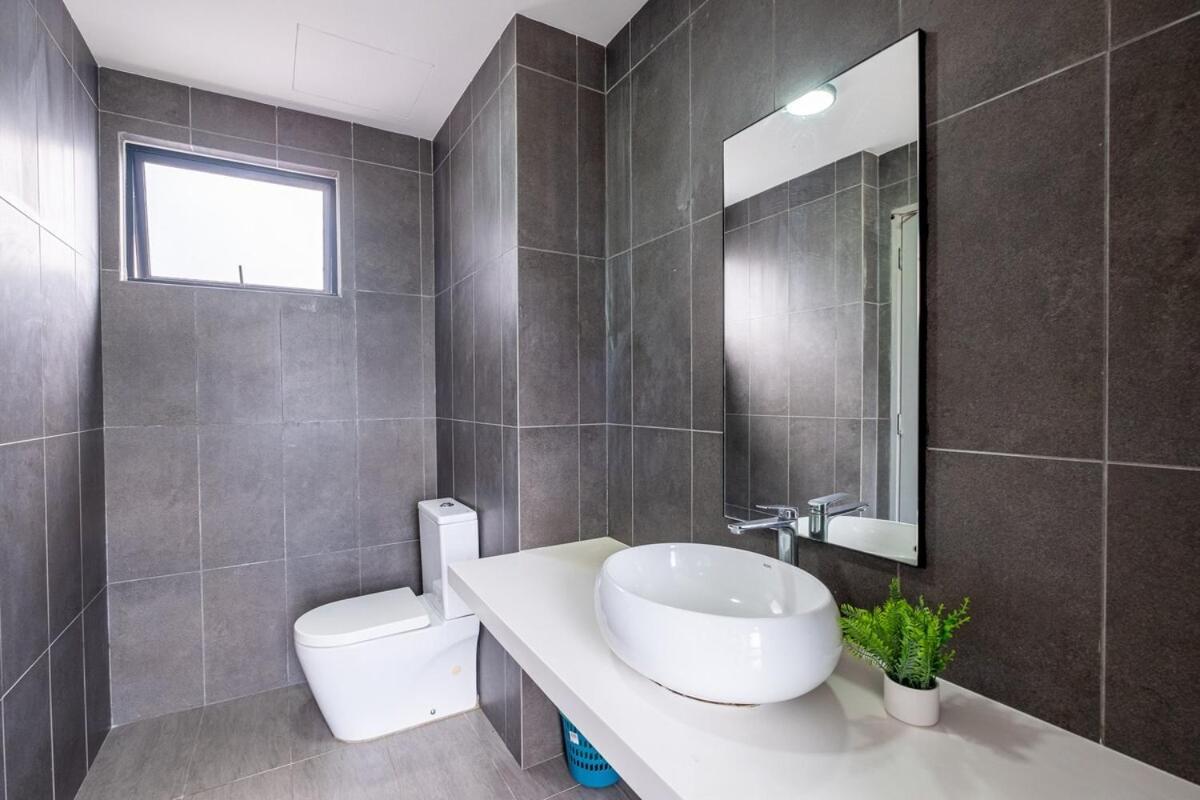 Luxury Penthouse Astoria 2floor 11pax 4br Kidspool Apartment
