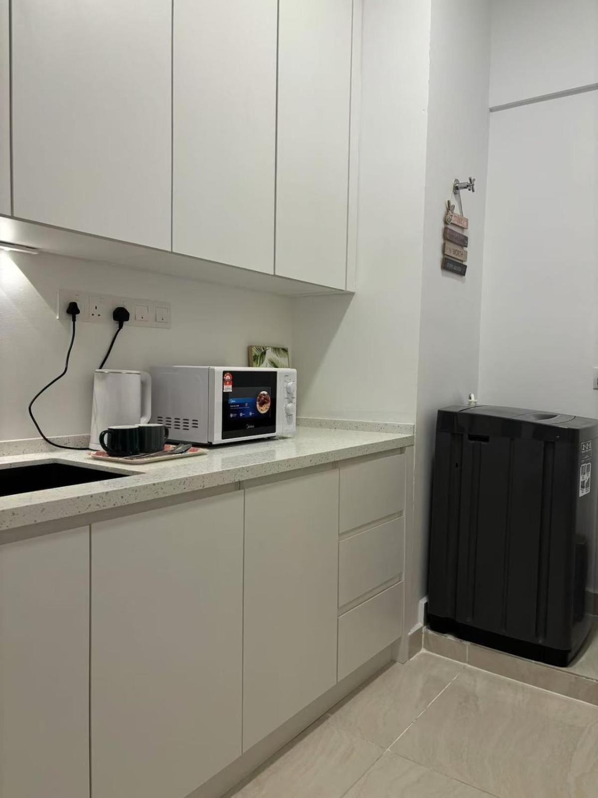 Apartment Premium Cozy Rooftop Pool Klcc-1080hd Movie Kuala Lumpur