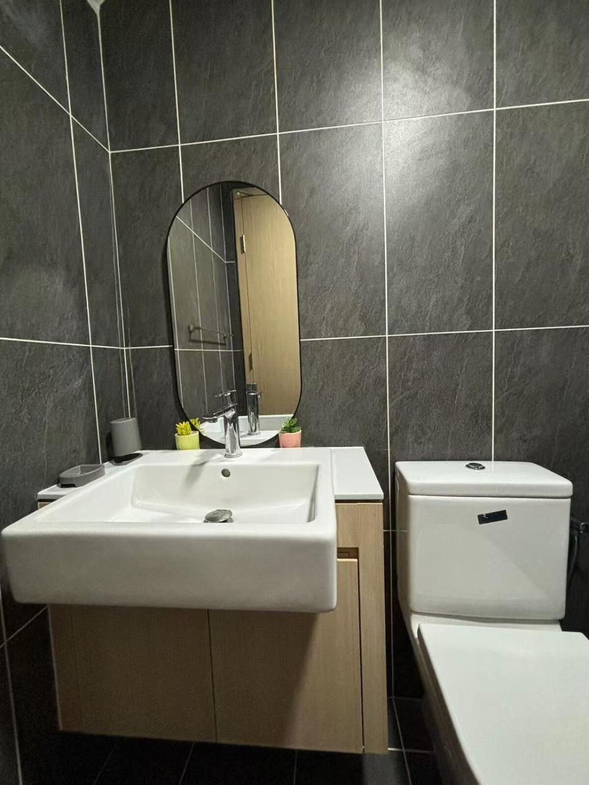 Apartment Premium Cozy Rooftop Pool Klcc-1080hd Movie *
