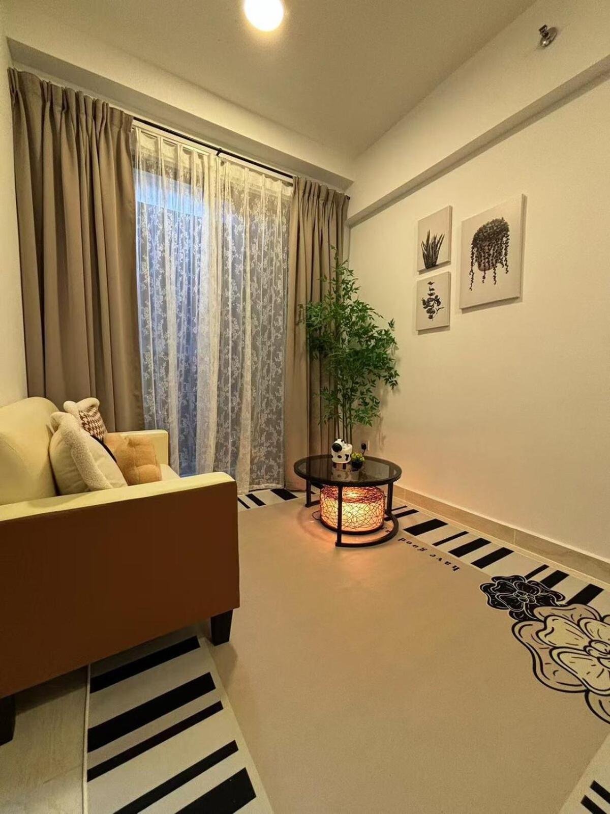 Premium Cozy Rooftop Pool Klcc-1080hd Movie Apartment
