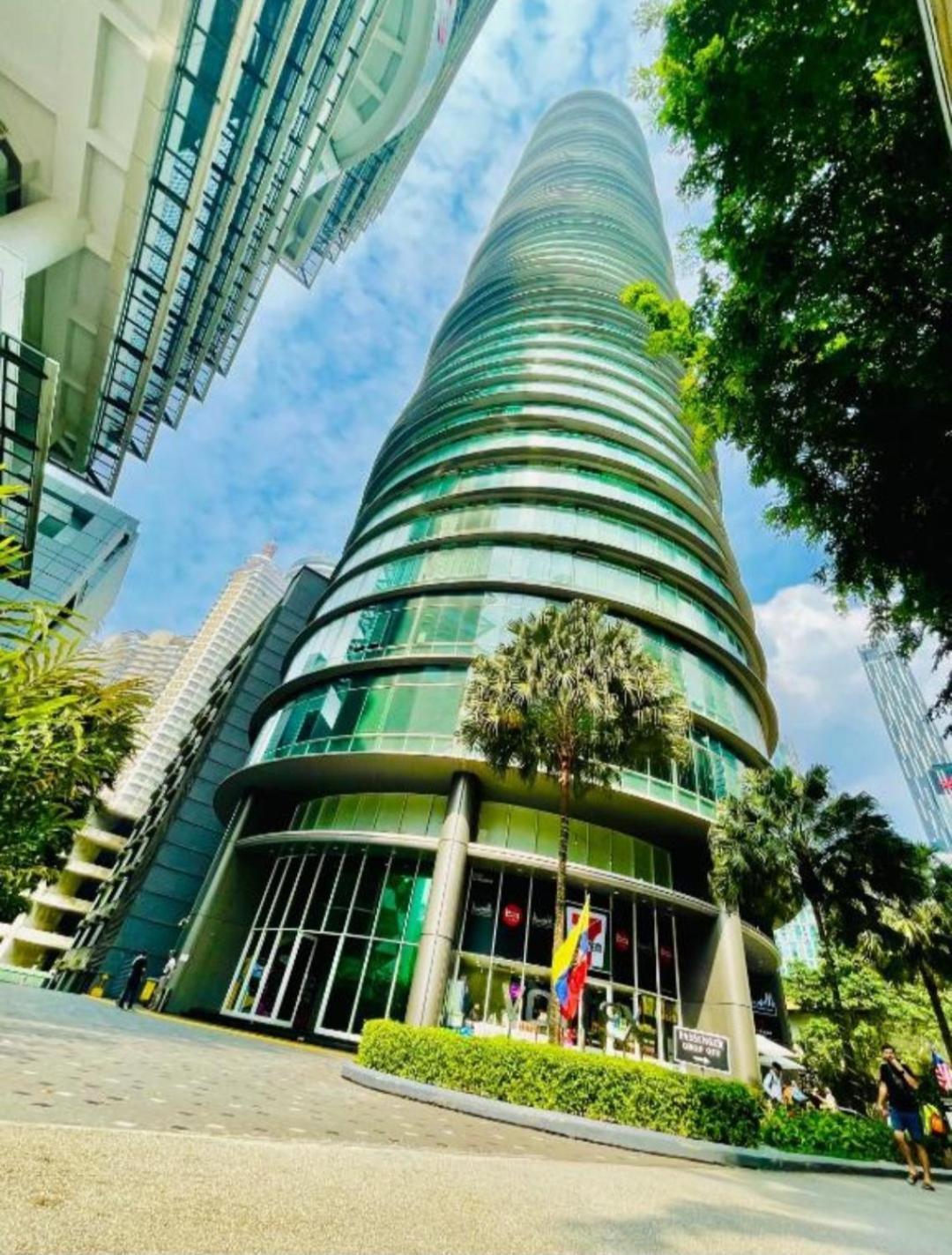 Vortex Suits Klcc By Mmhb * Kuala Lumpur