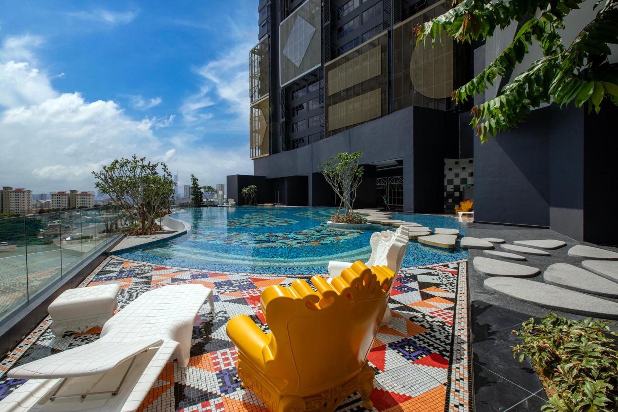 Apartment 3bdr Modern Haven Arte By Moka