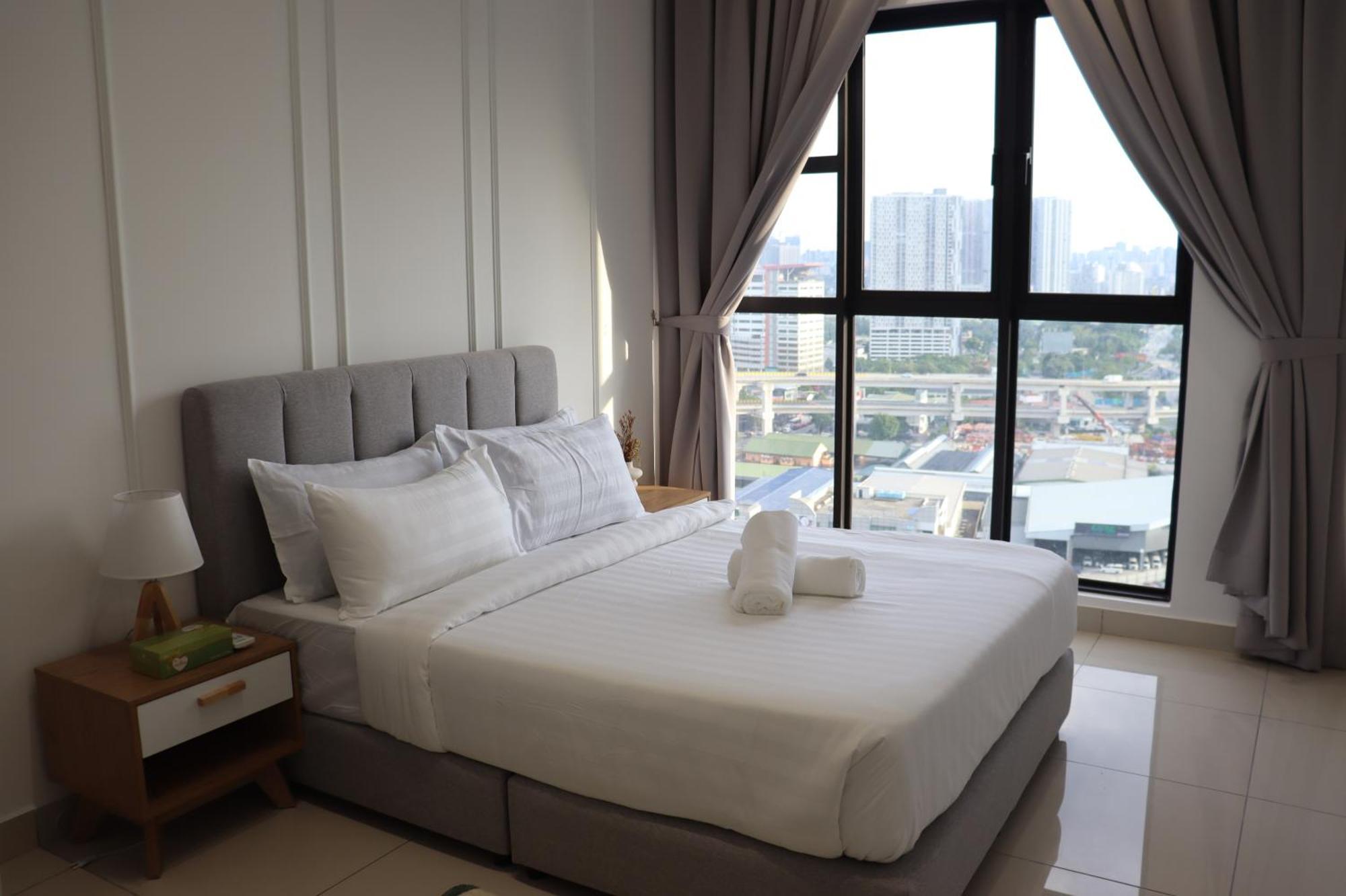 Trion Luxe Service At Klcc *