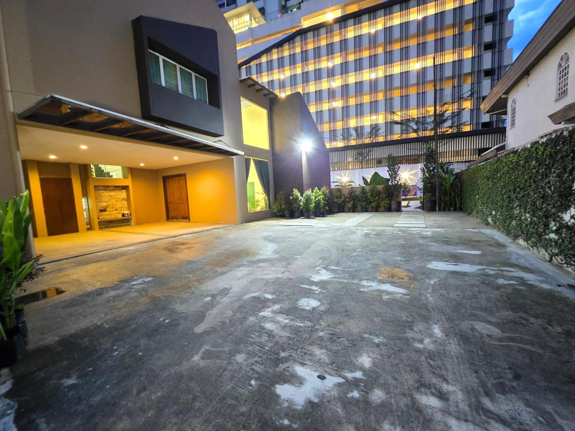 Perkasa Bunglow , Jalan Ampang *