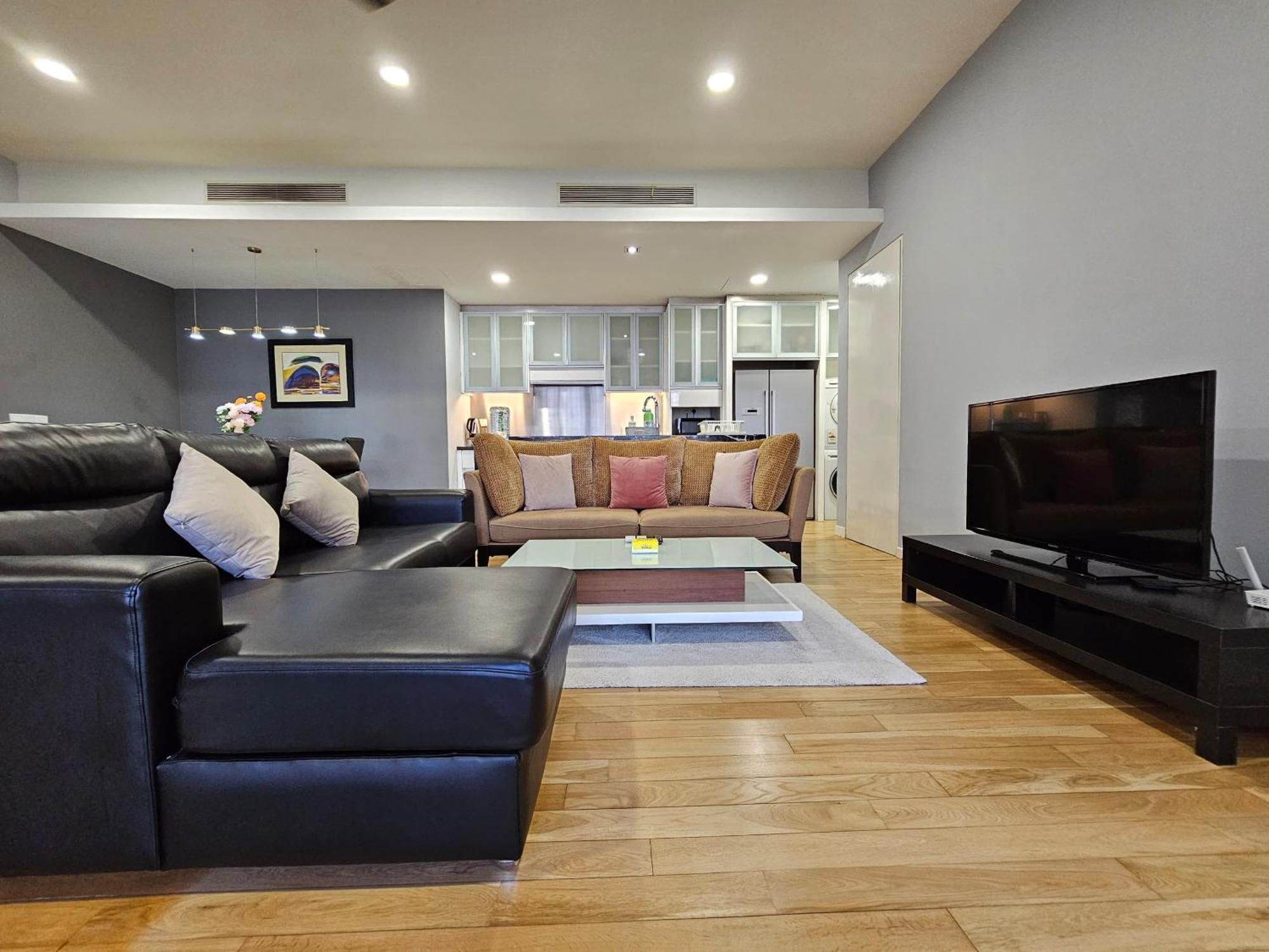 St Mary Klcc 3Br6Pax Twin Towers View Apartment