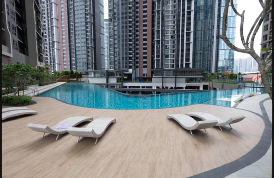 Apartment Sunway Velocity Ii Tower C&d By The Conts