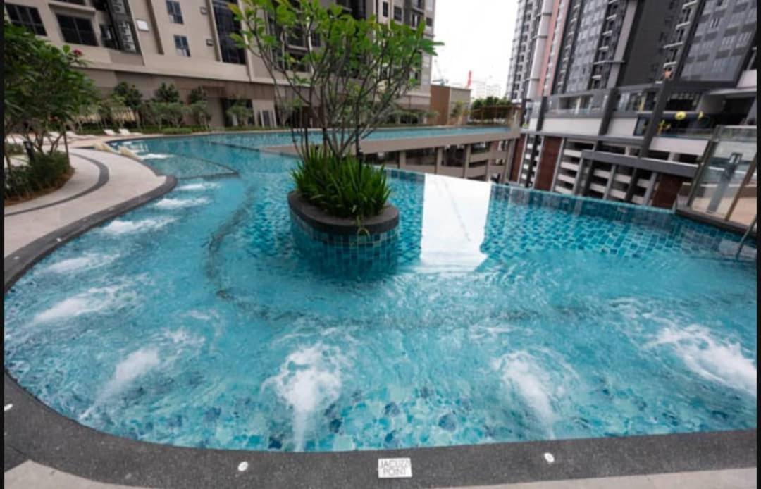 Sunway Velocity Ii Tower C&d By The Conts Apartment *