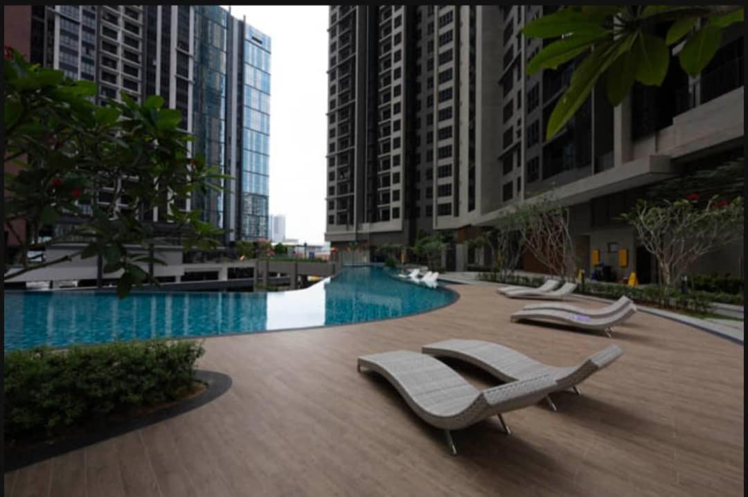 Sunway Velocity Ii Tower C&d By The Conts Apartment *