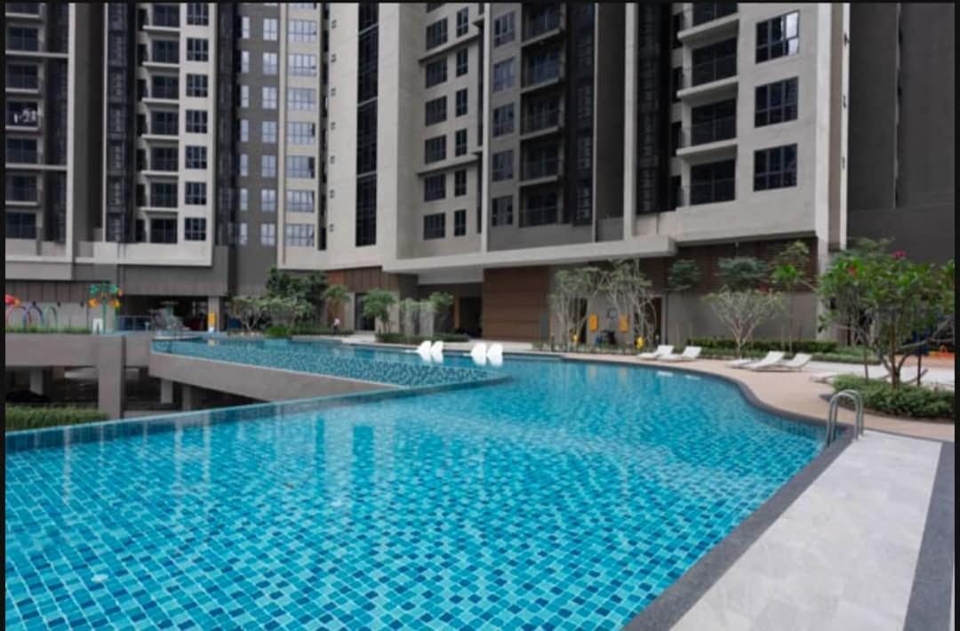 Sunway Velocity Ii Tower C&d By The Conts Apartment
