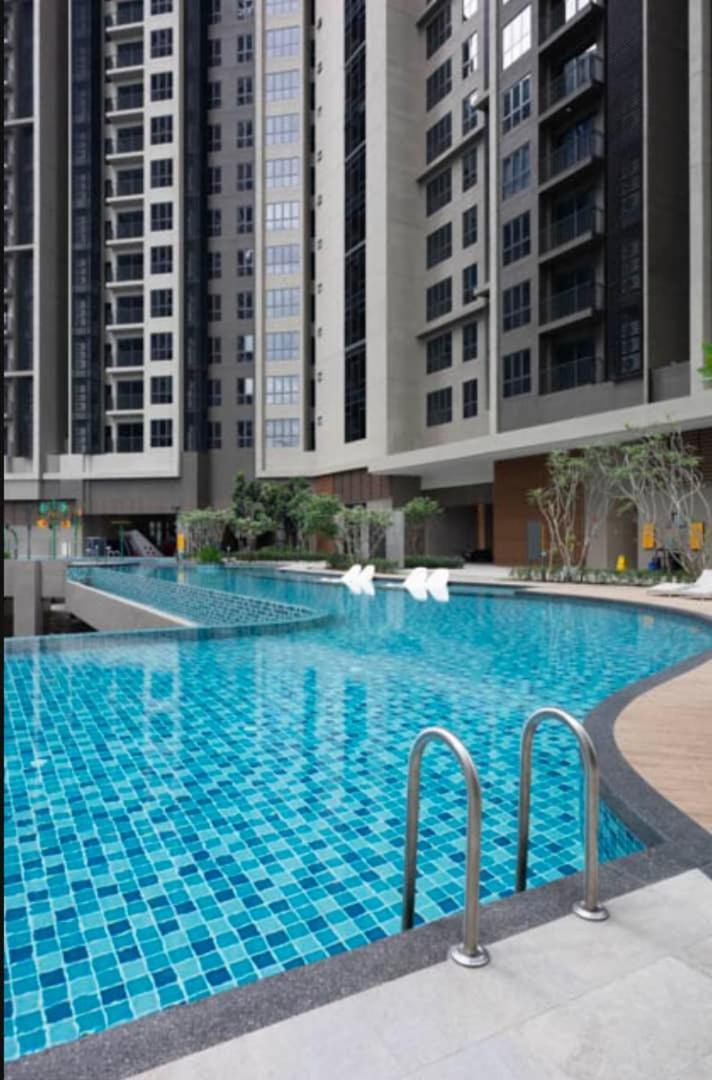 Apartment Sunway Velocity Ii Tower C&d By The Conts