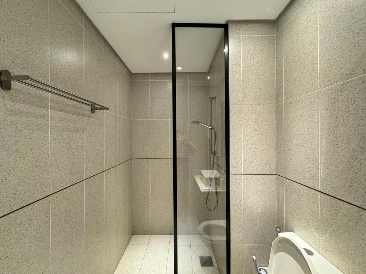 Millerz Square Apartment