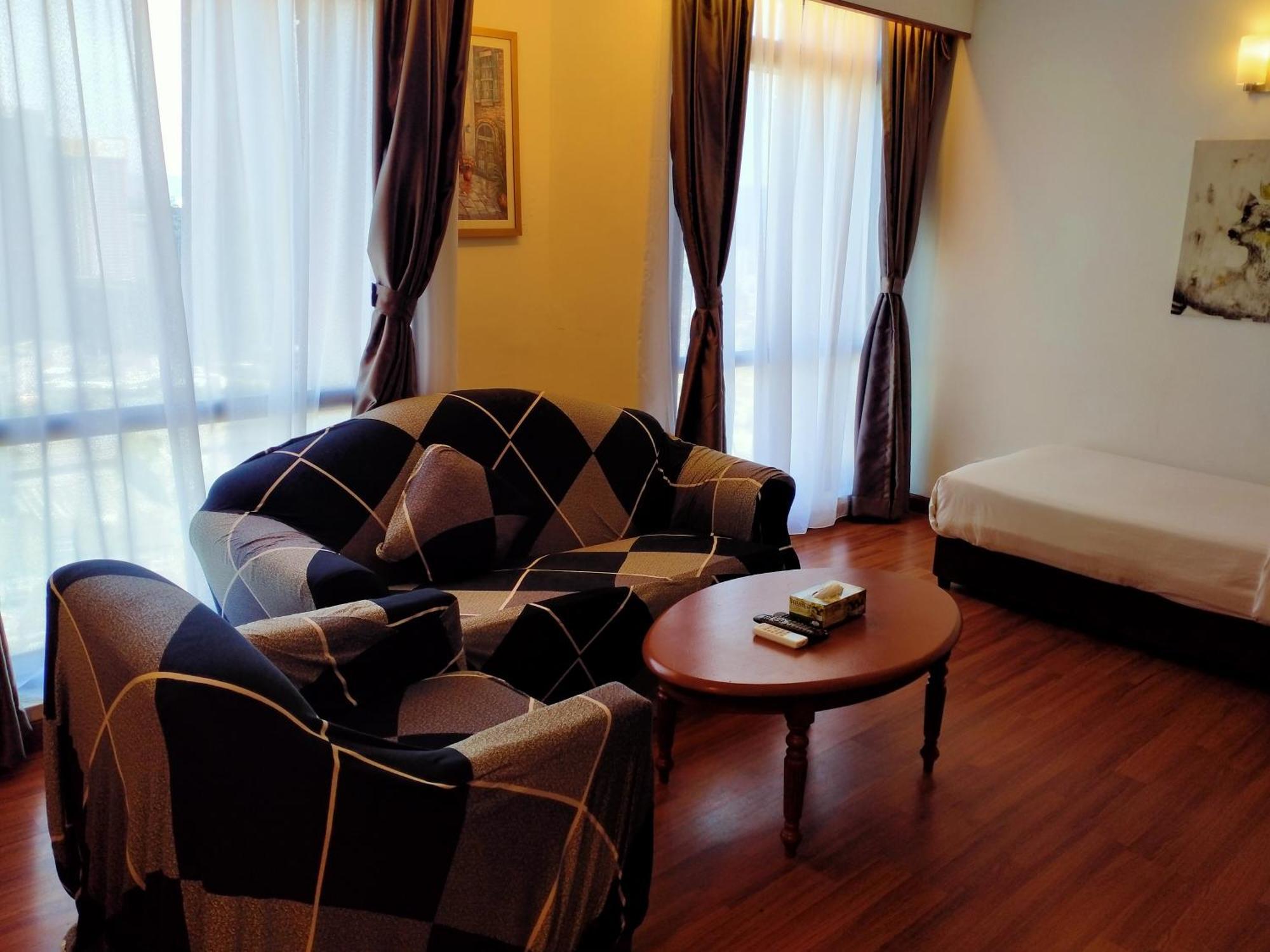 Glory At Berjaya Times Square Apartment *