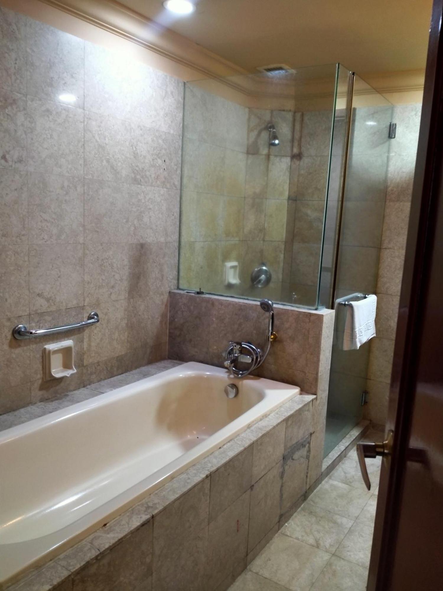 Glory At Berjaya Times Square Apartment *