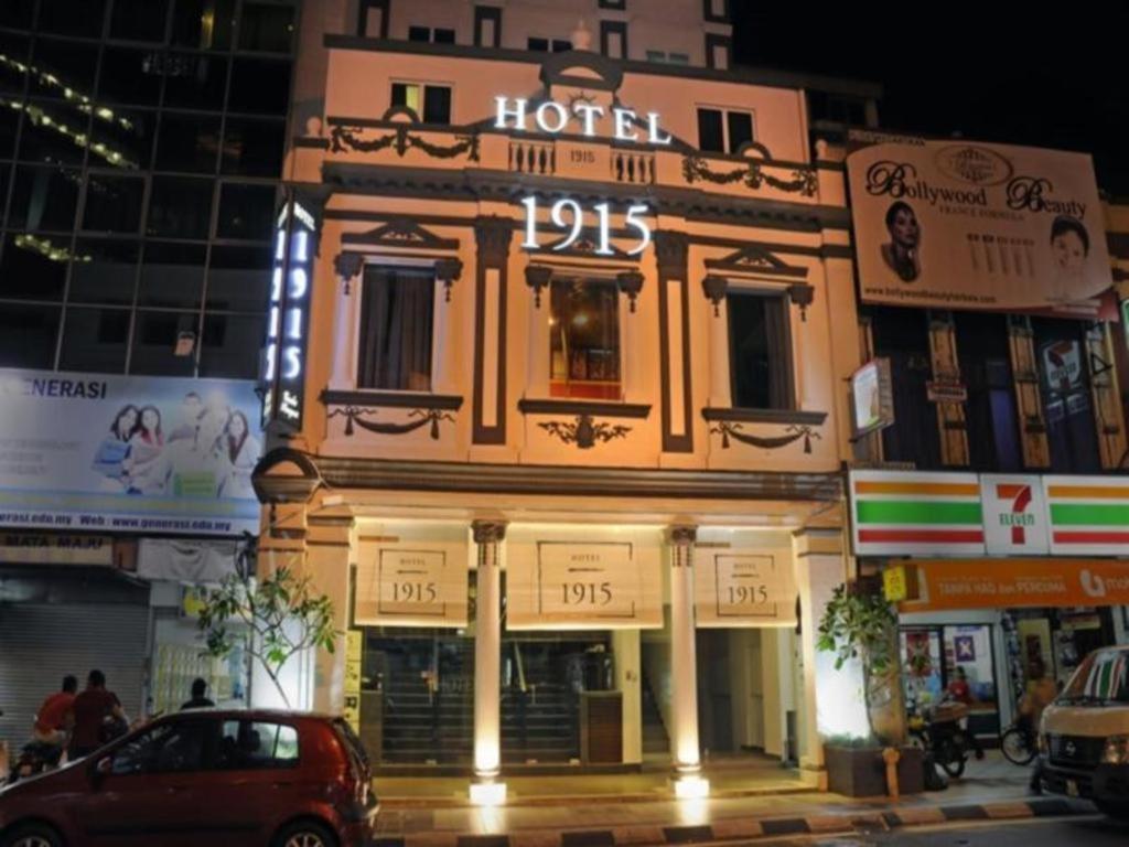 1915 Hotel 2*