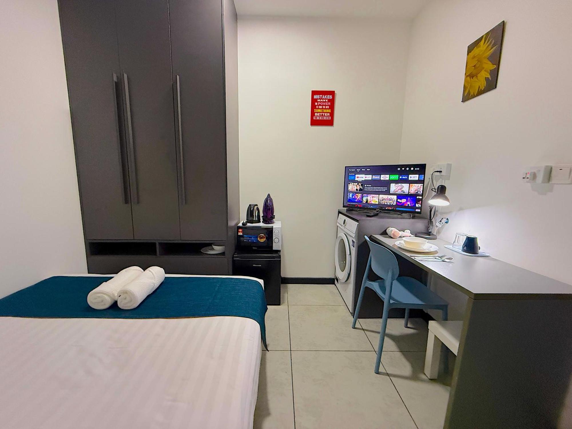 Apartment Neu Junior By Serenity Homes Next To Gleneagles & Lrt