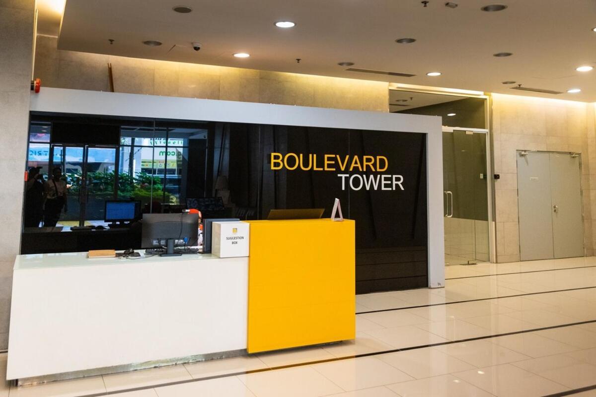Solaris Dutamas Publika Apartment *