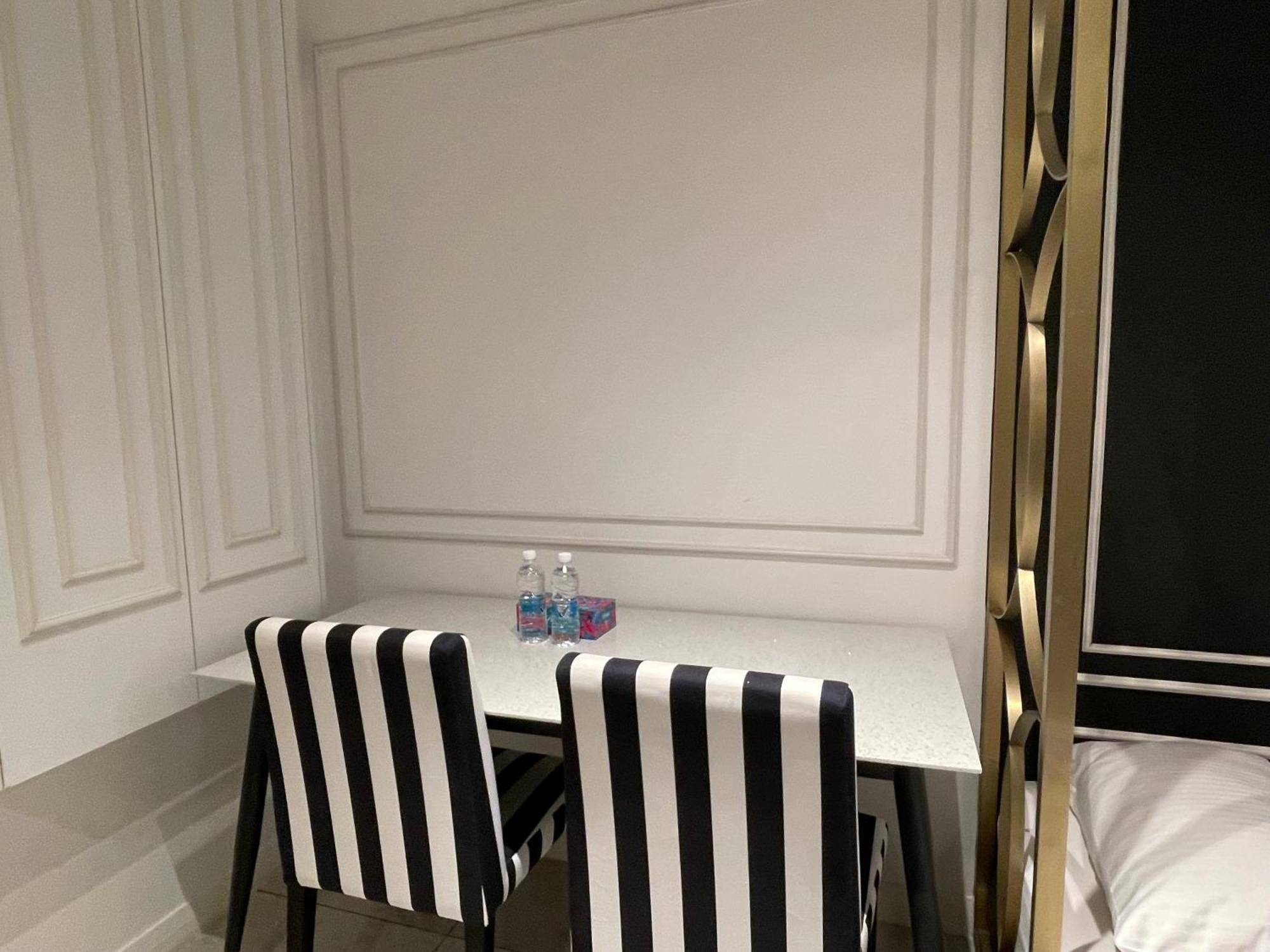 Apartment Axon Pavilion