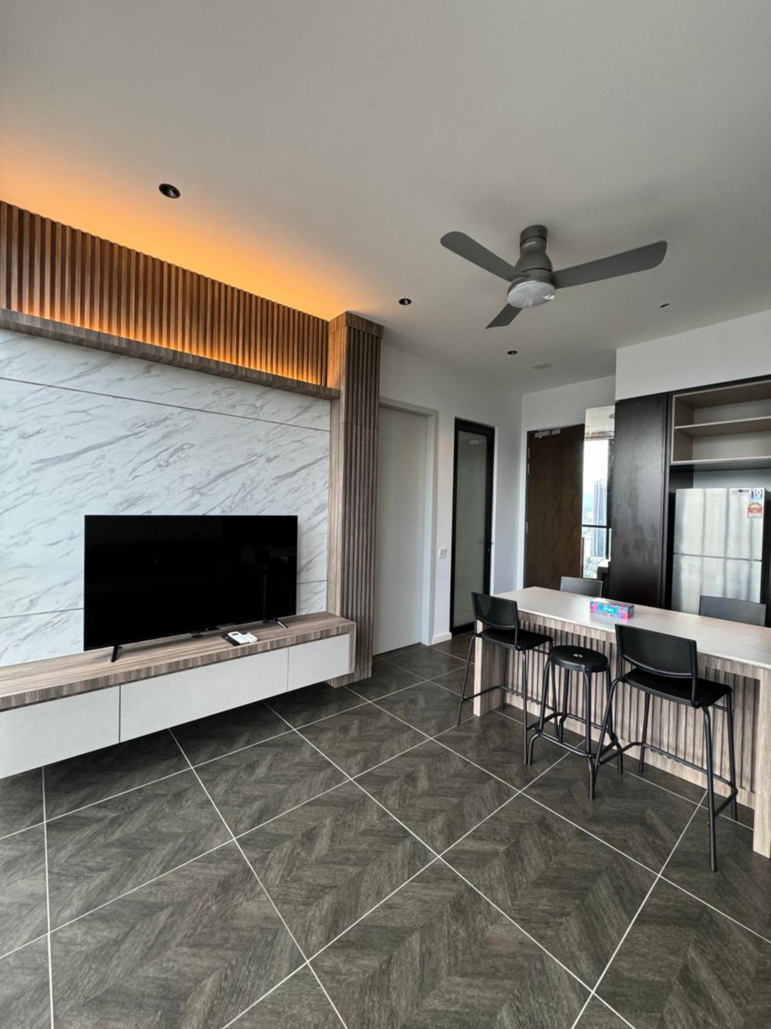 Scarletz Galaxy Apartment