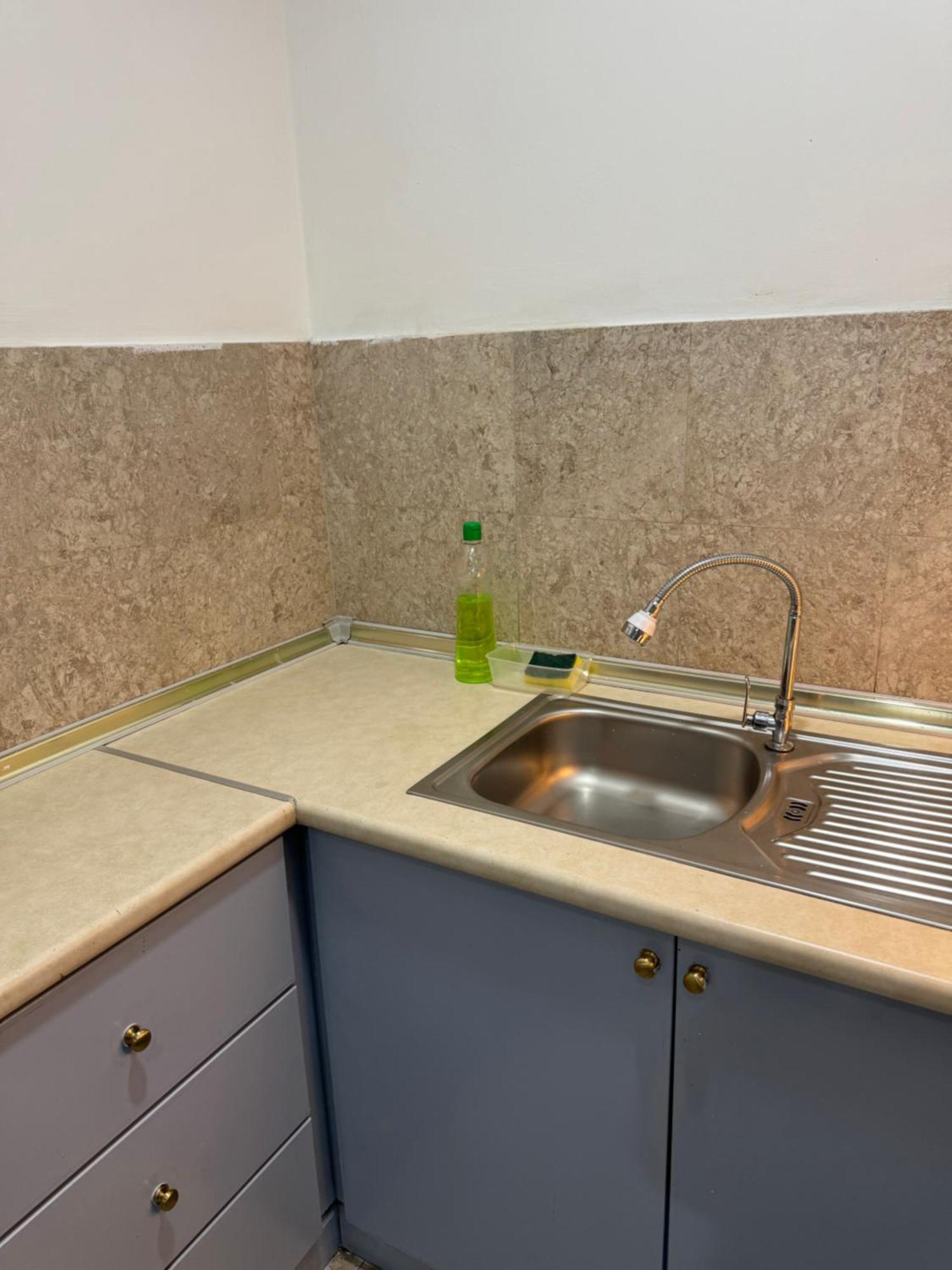 Services Star At Times Square Apartment *