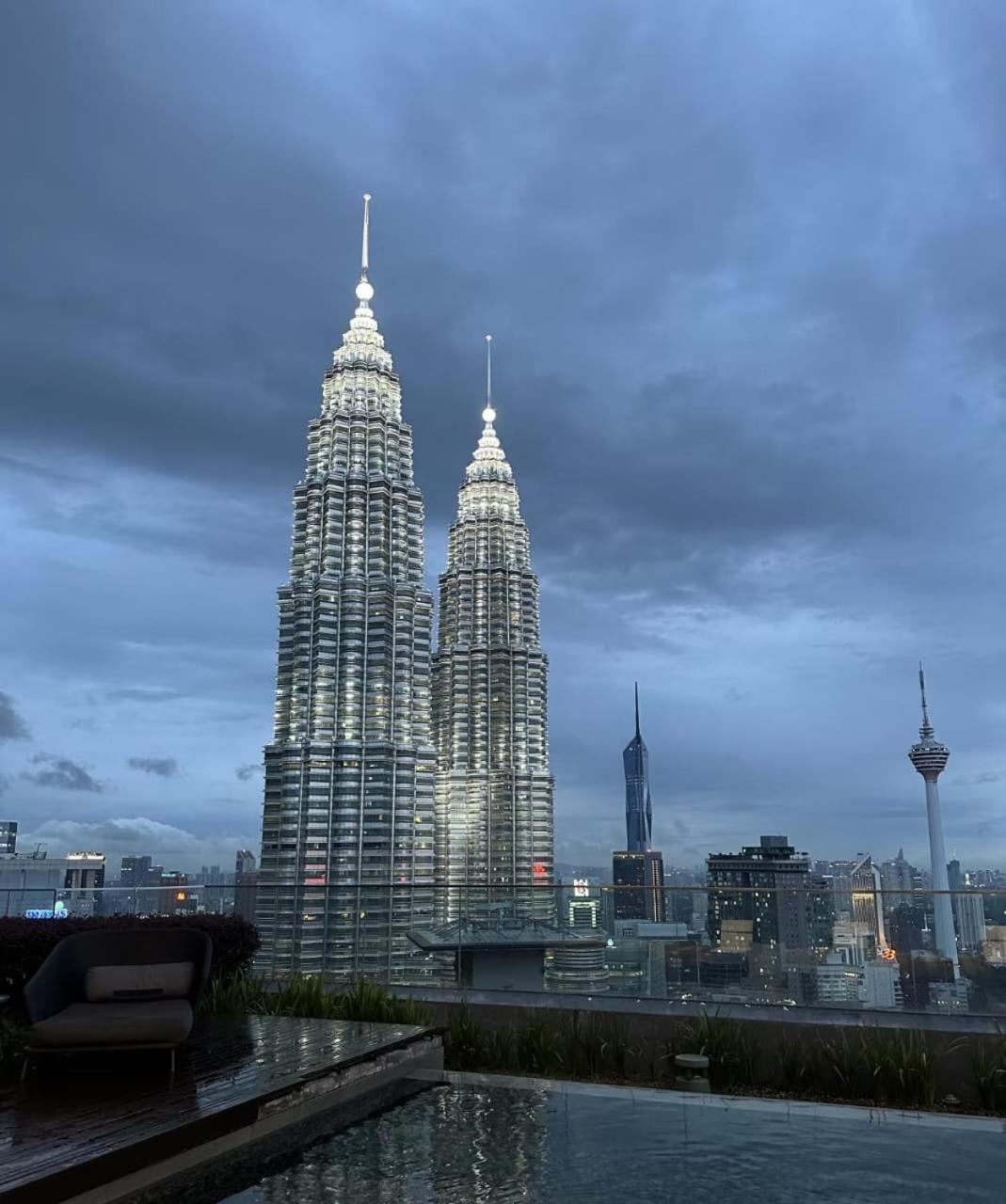 Star One 1r1b Klcc *