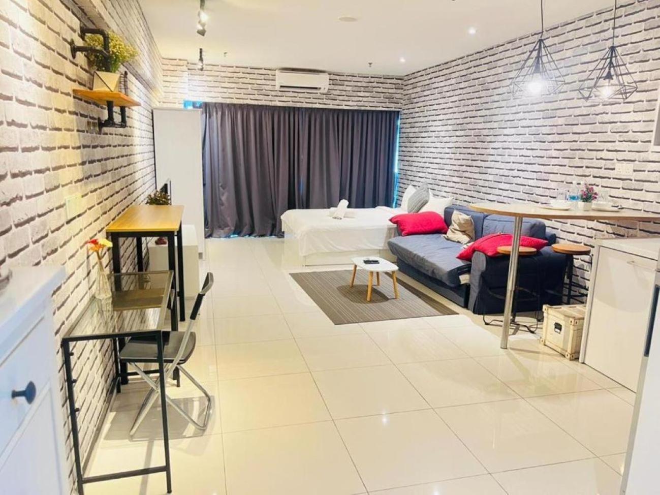 Mercu Summer By Canter Apartment