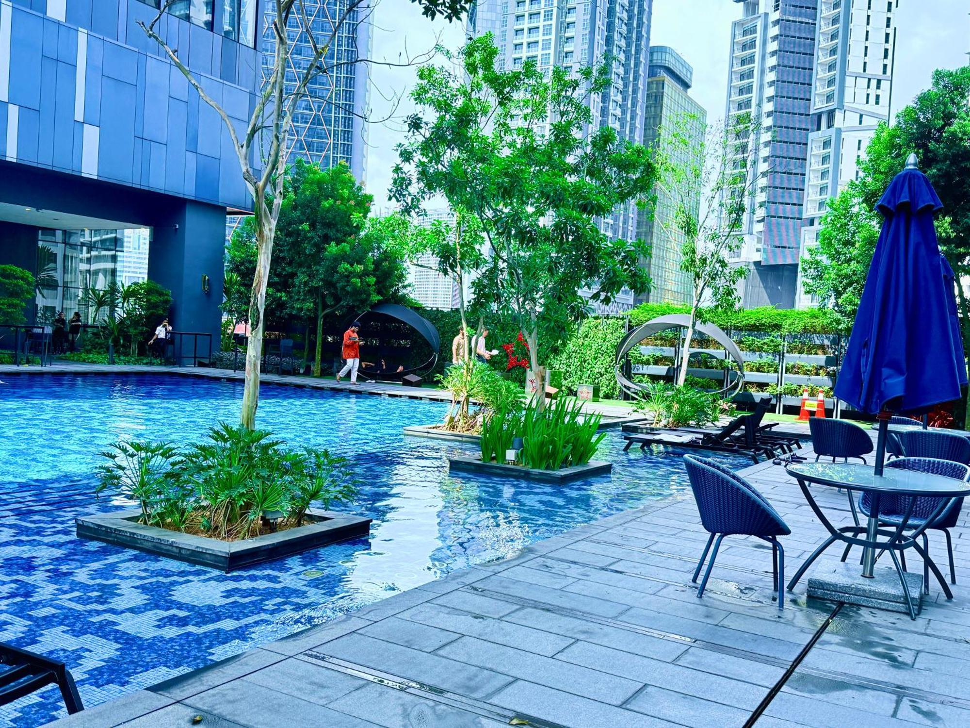 Star Klcc By Sky Pool Kuala Lumpur